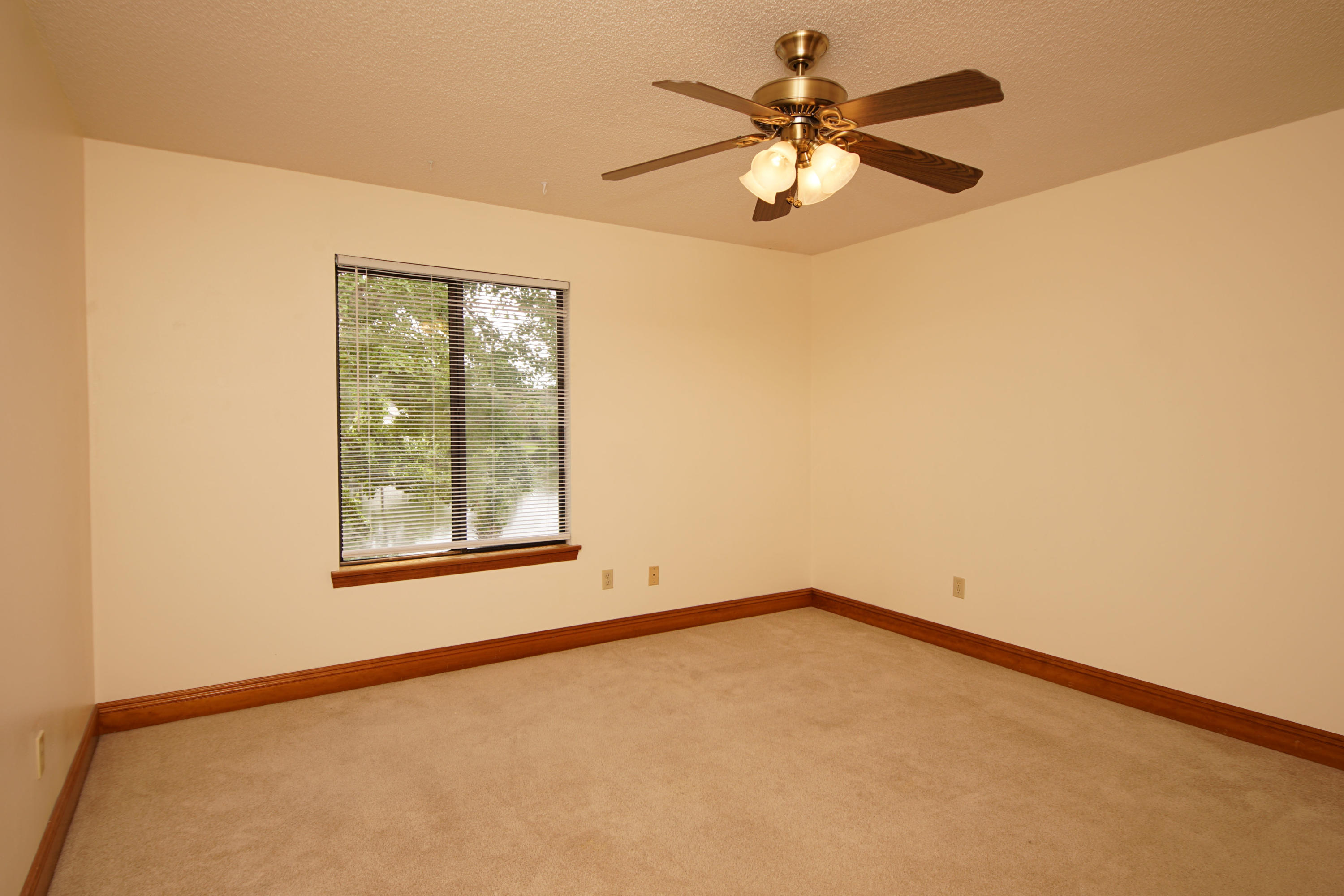 BLUEWATER BAY - Residential Lease