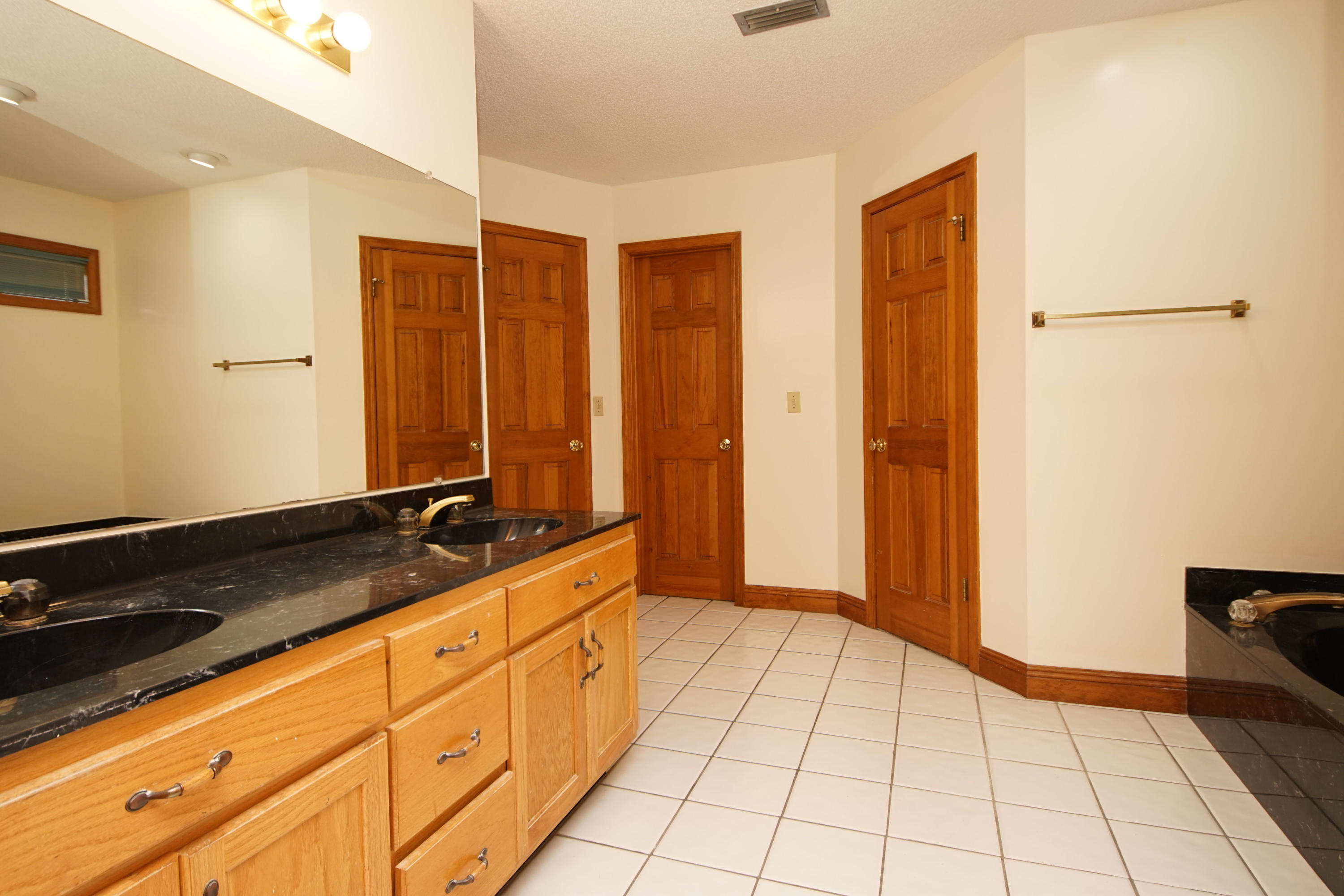 BLUEWATER BAY - Residential Lease