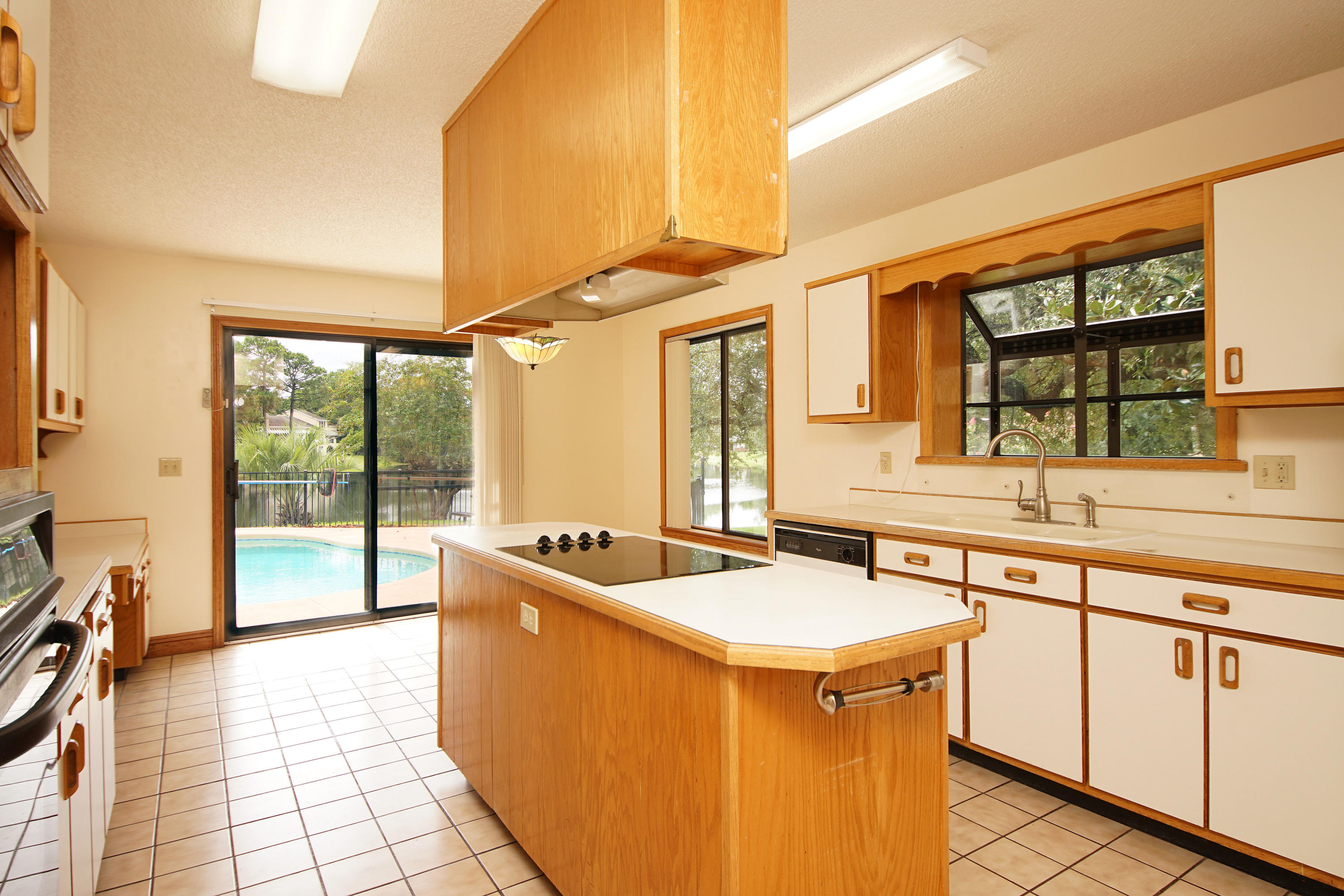 BLUEWATER BAY - Residential Lease