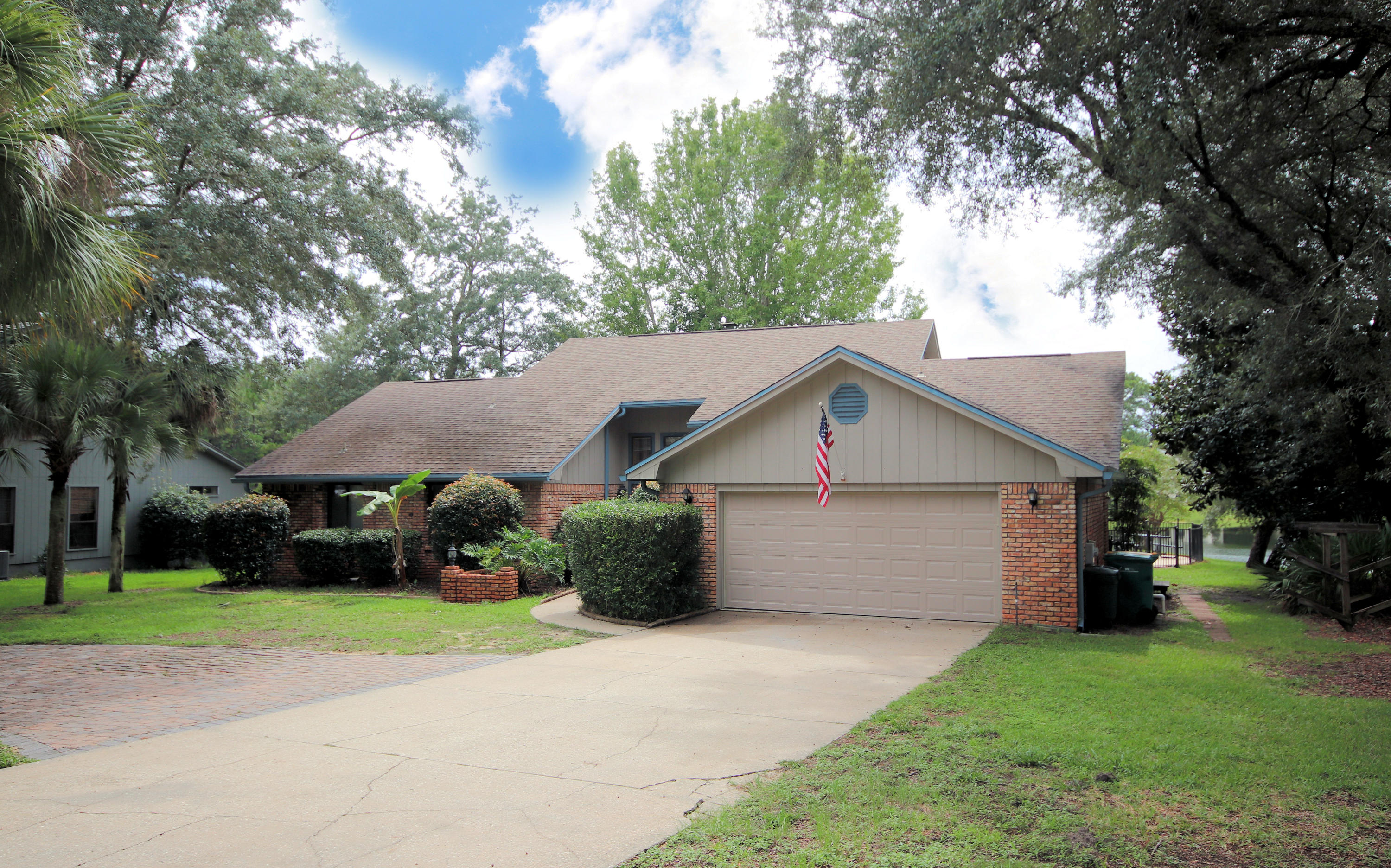 BLUEWATER BAY - Residential Lease