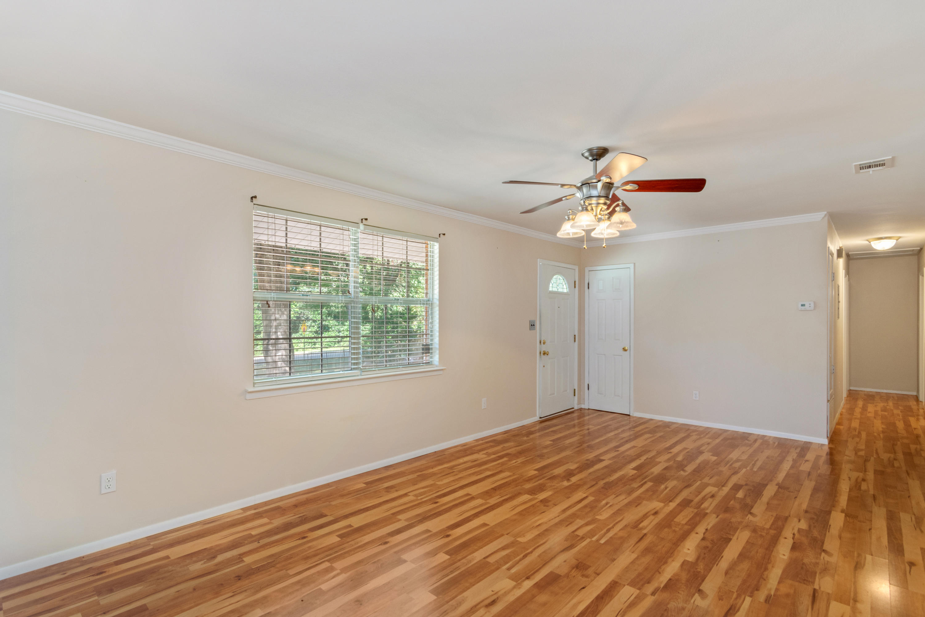 TOWN OF CRESTVIEW - Residential