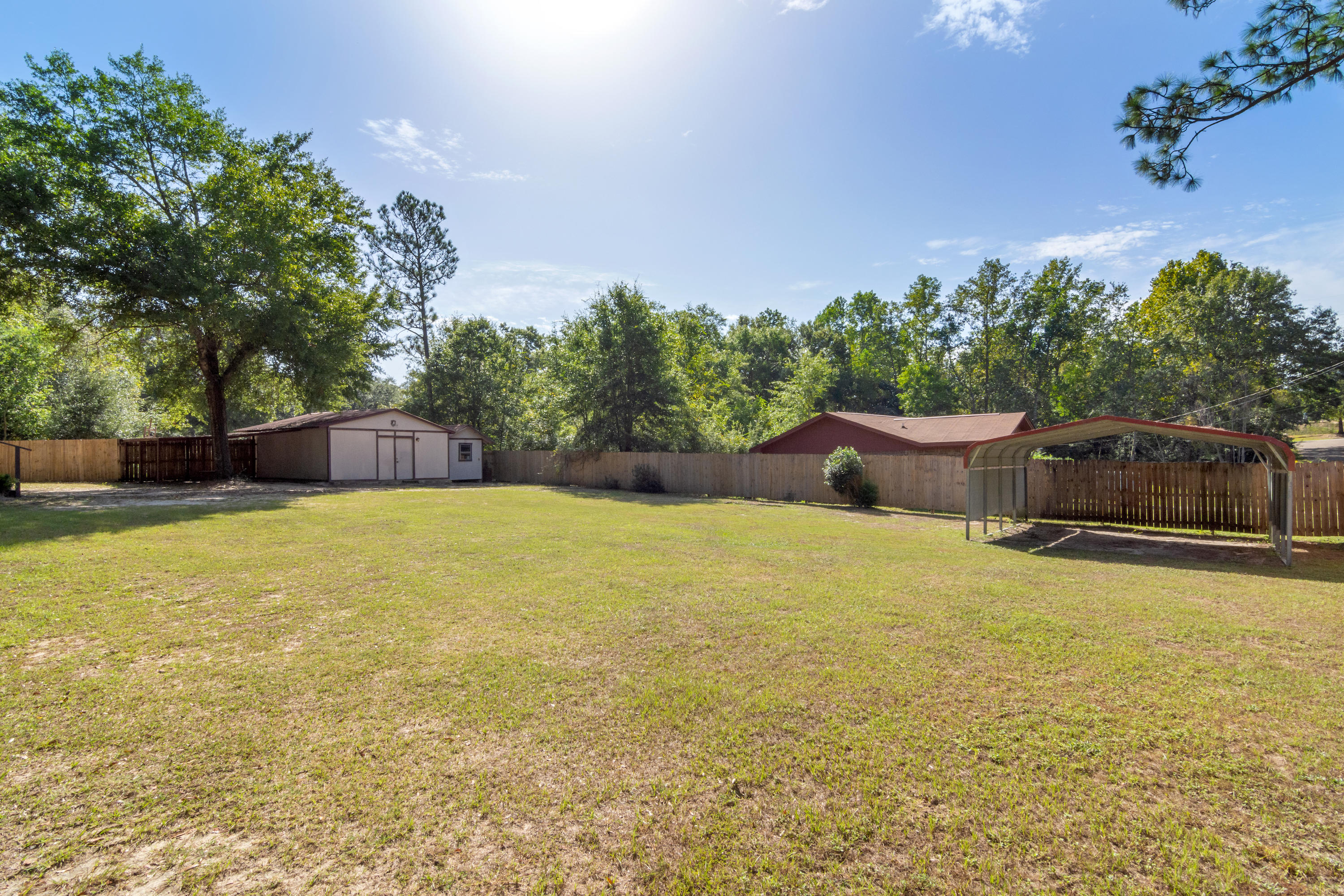 TOWN OF CRESTVIEW - Residential