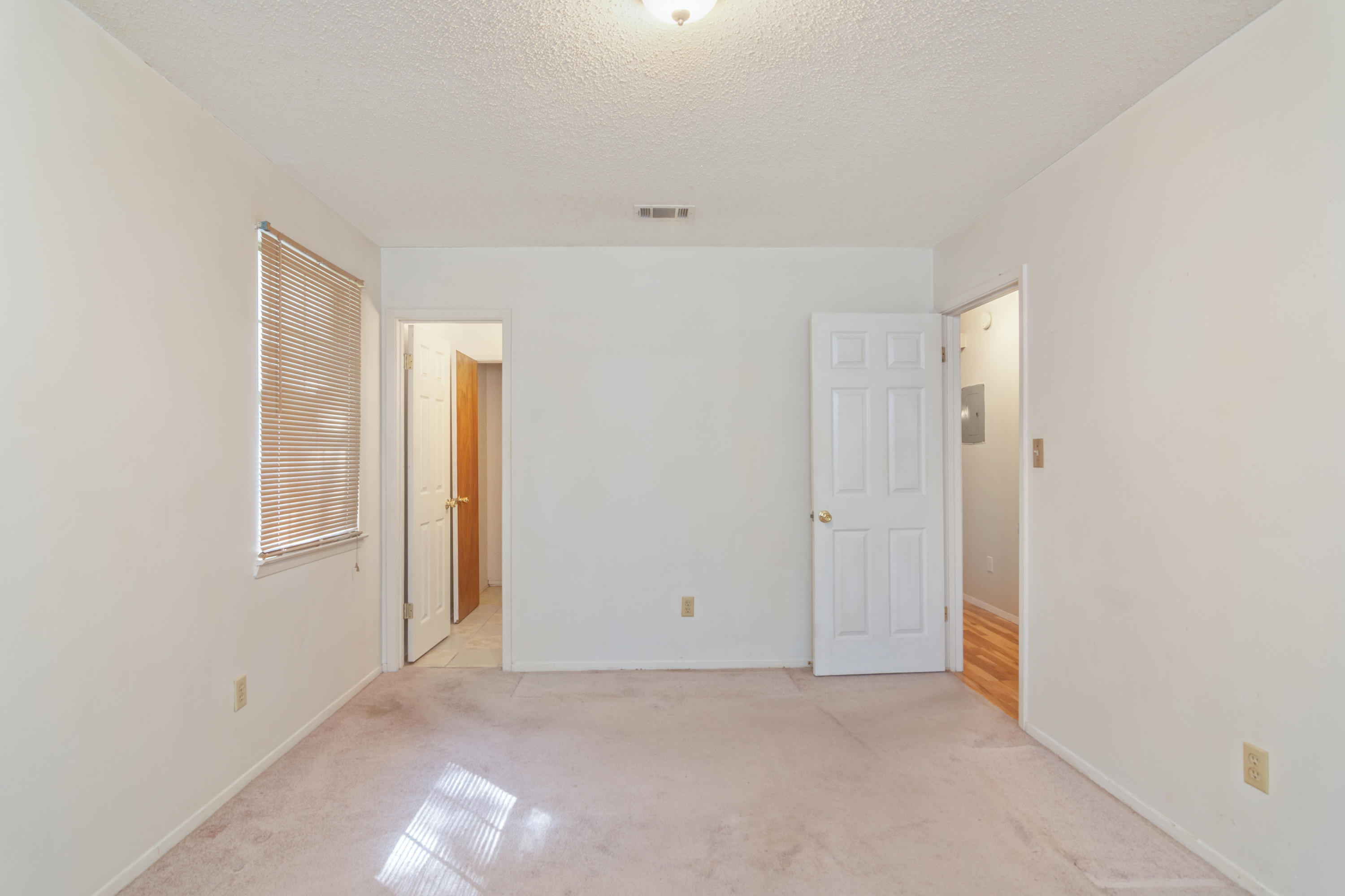 TOWN OF CRESTVIEW - Residential