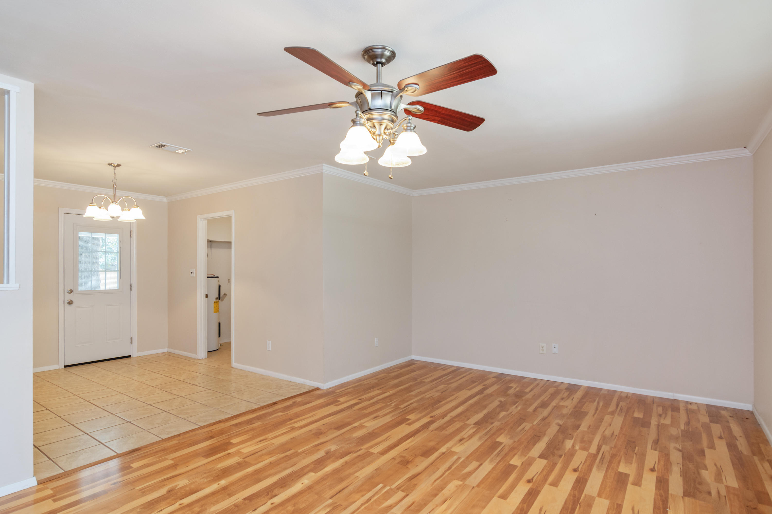 TOWN OF CRESTVIEW - Residential