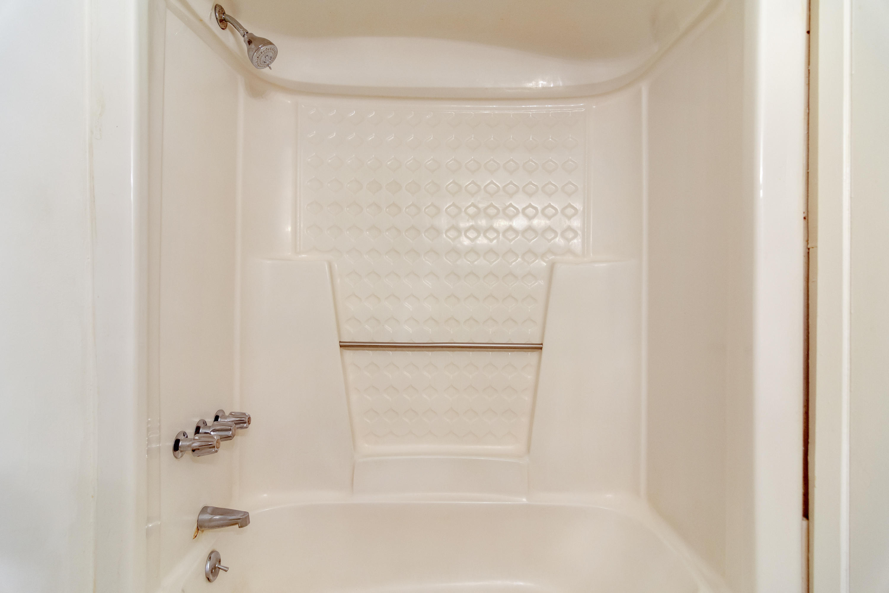 TOWN OF CRESTVIEW - Residential