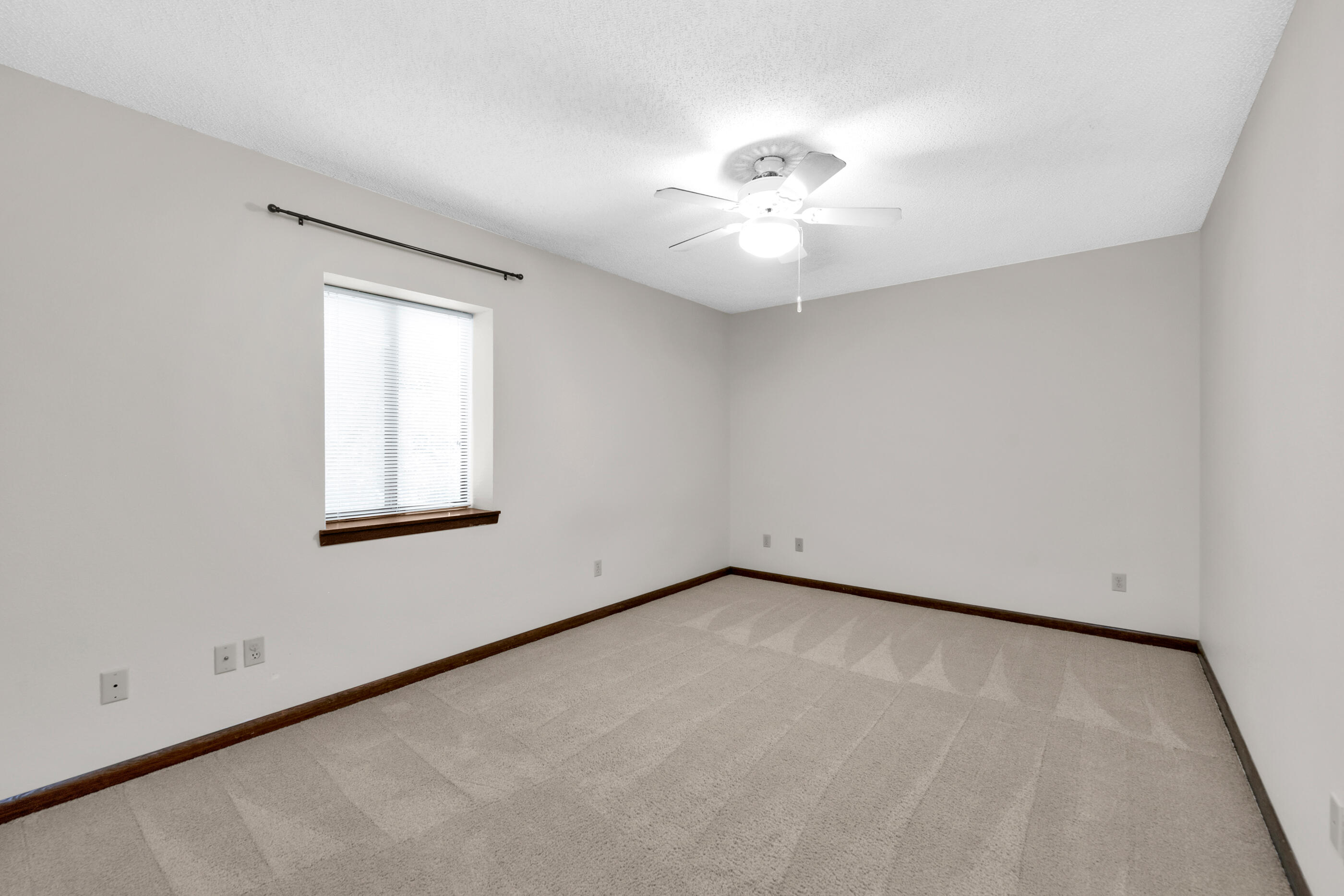 ROCKYWOOD PH 3 - Residential