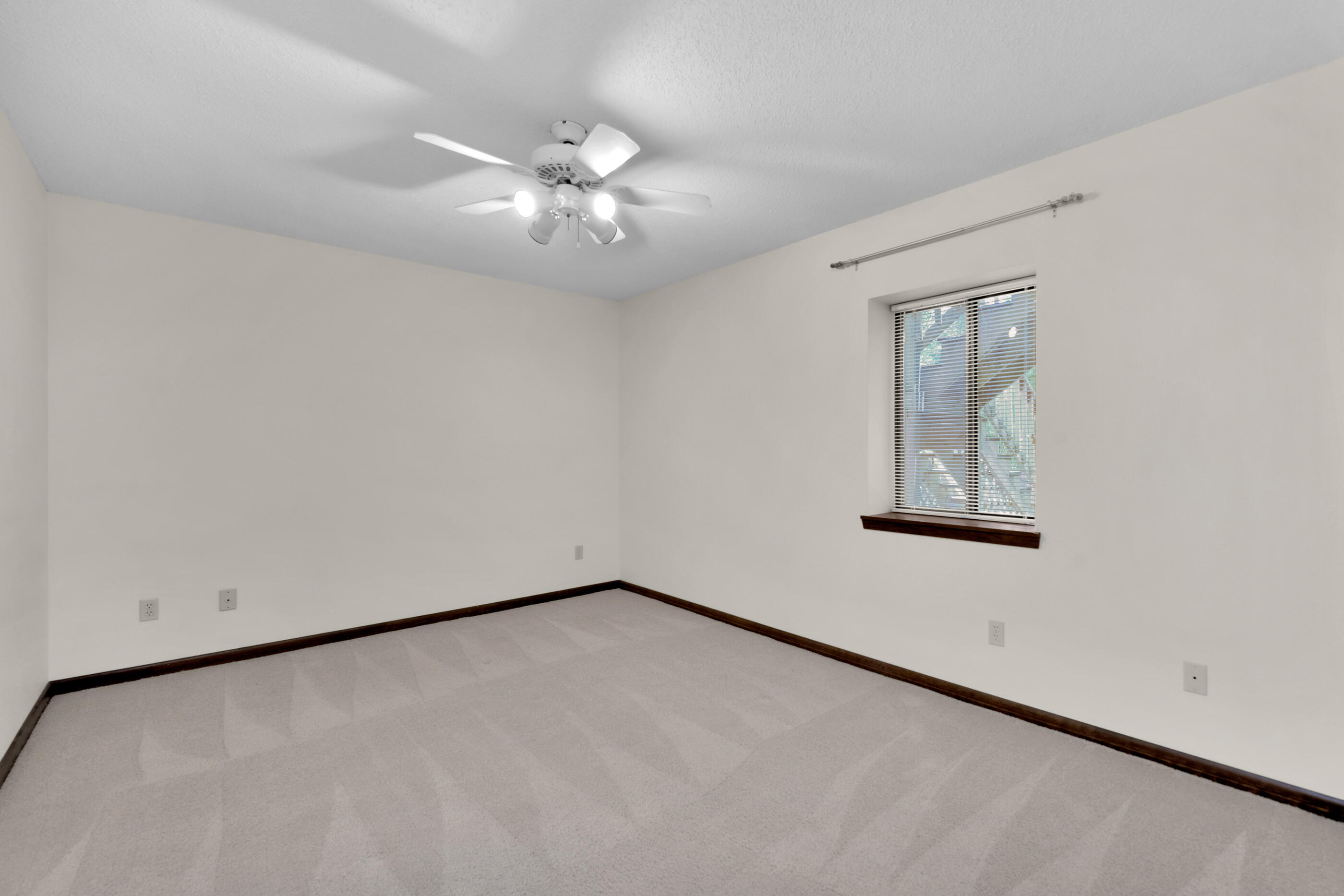 ROCKYWOOD PH 3 - Residential