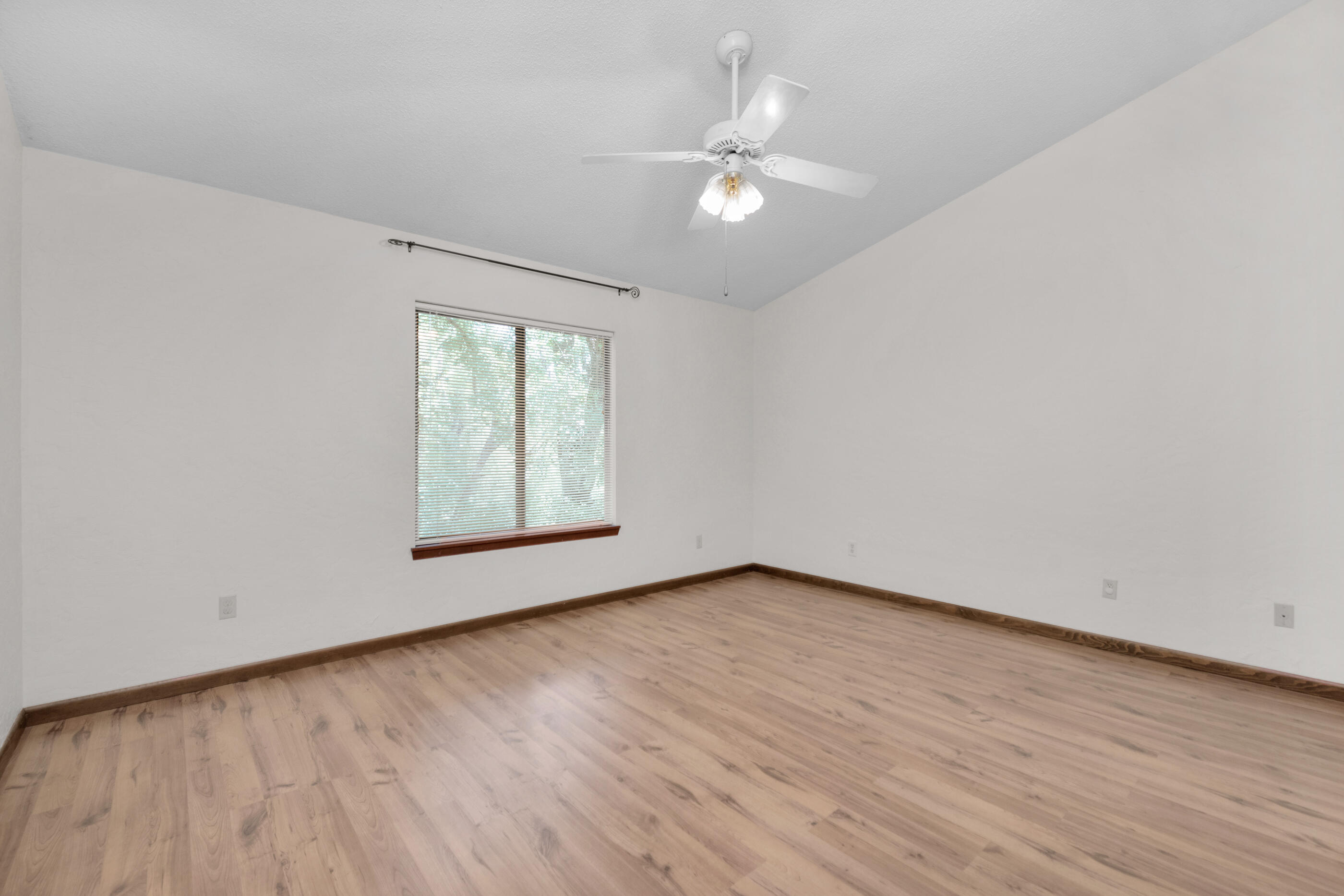 ROCKYWOOD PH 3 - Residential