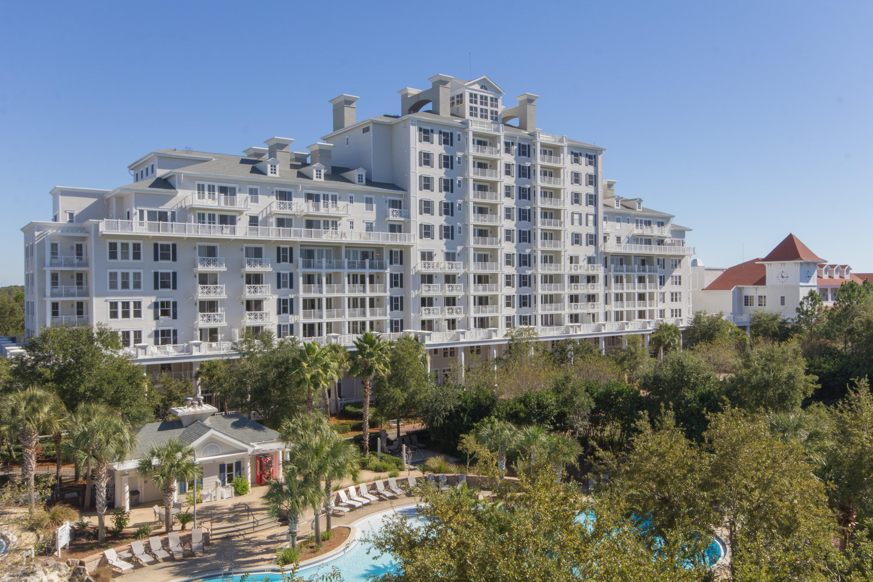 BAHIA CONDO - Residential