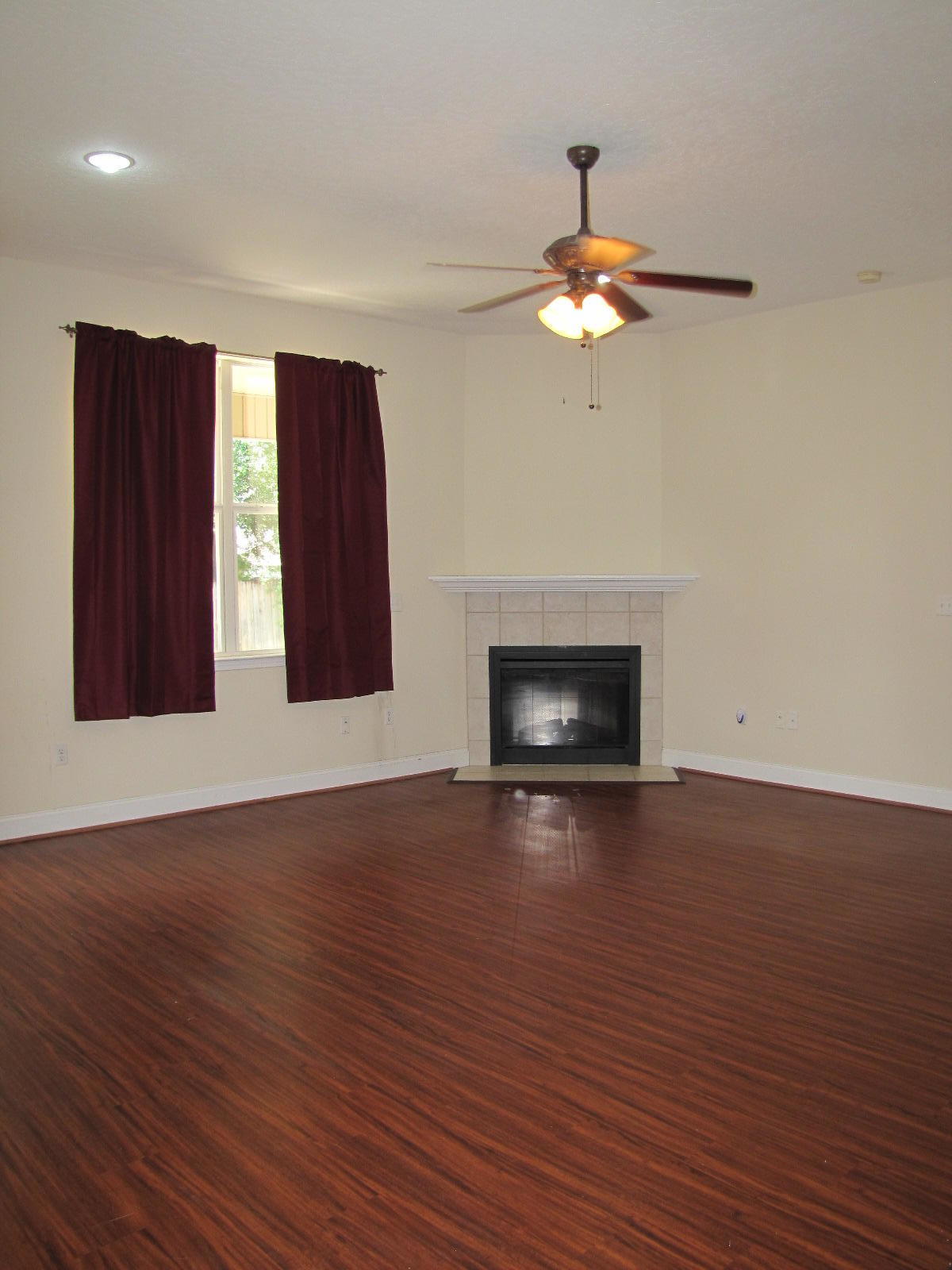 TRAILWOOD ESTATES - Residential Lease