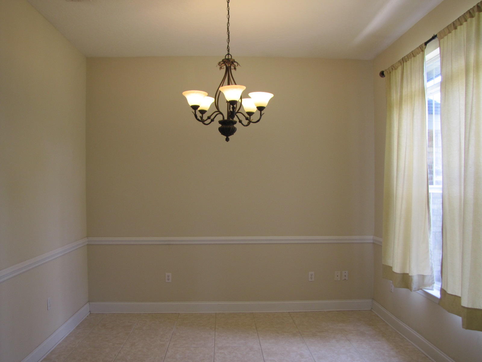 TRAILWOOD ESTATES - Residential Lease