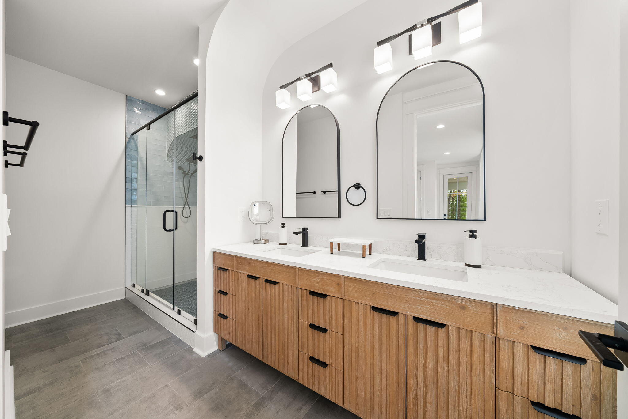 TREETOP VILLAGE - Residential