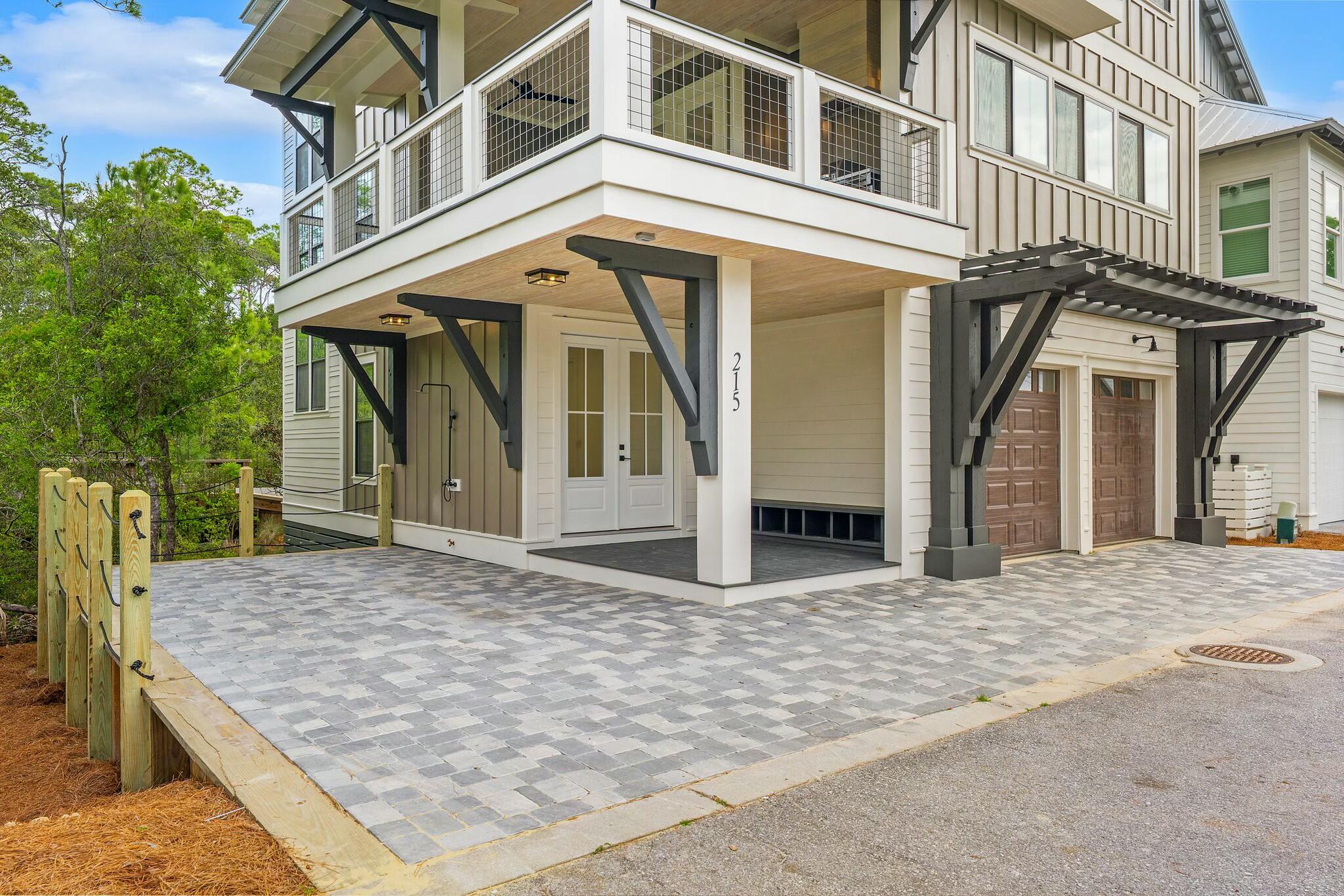 TREETOP VILLAGE - Residential