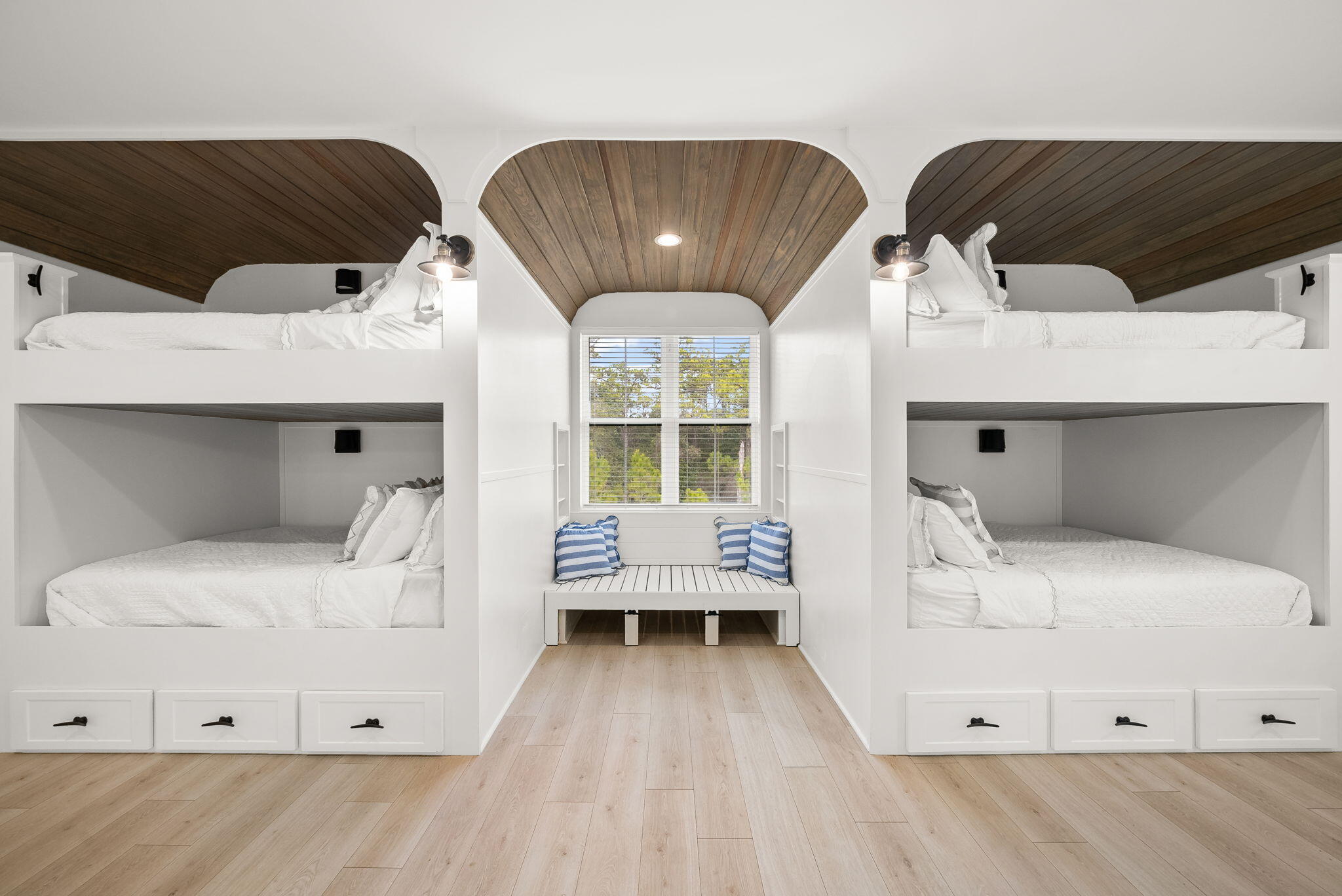 TREETOP VILLAGE - Residential