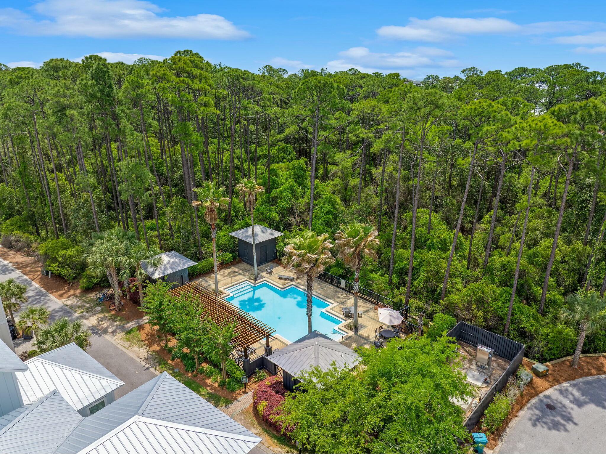 TREETOP VILLAGE - Residential