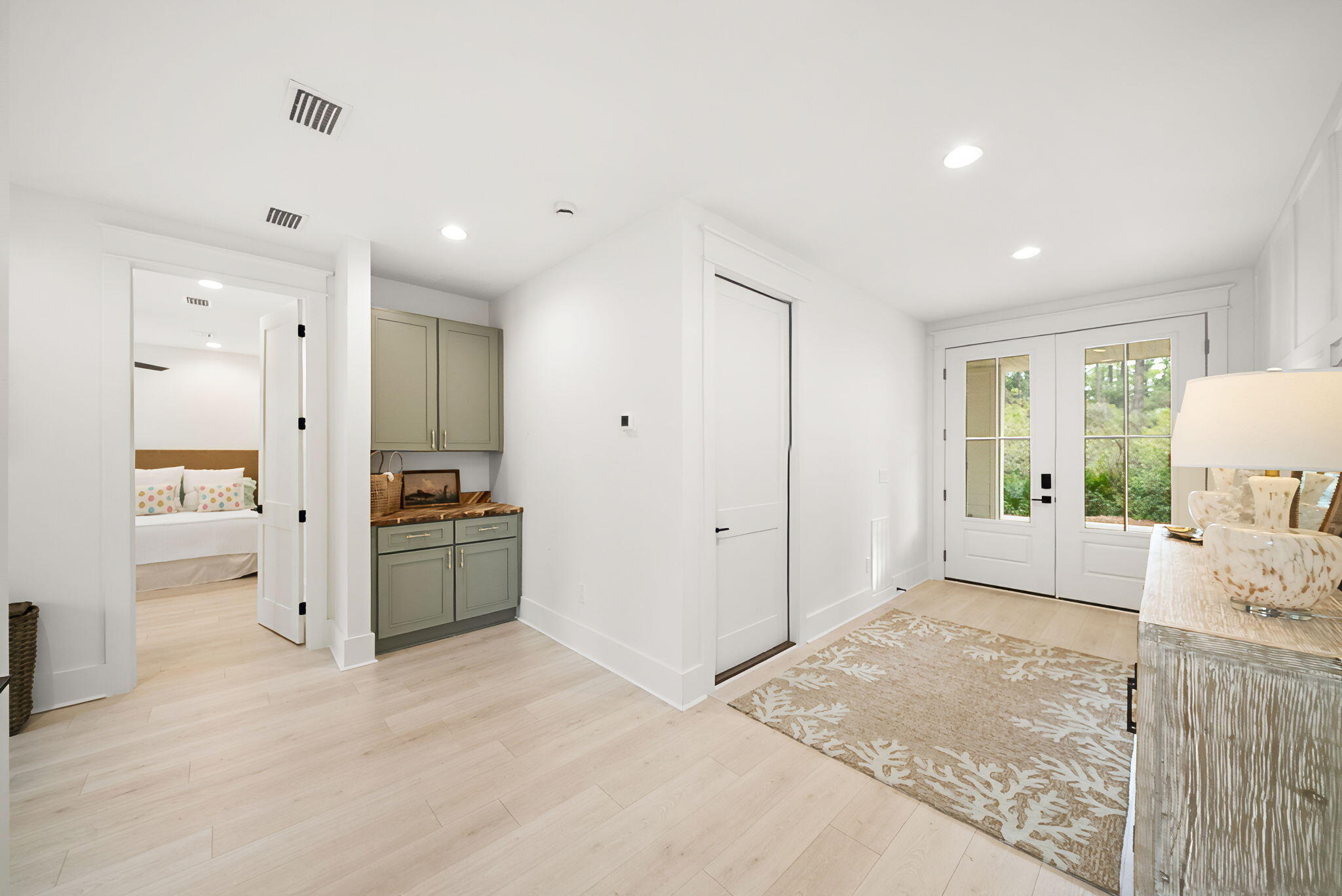 TREETOP VILLAGE - Residential