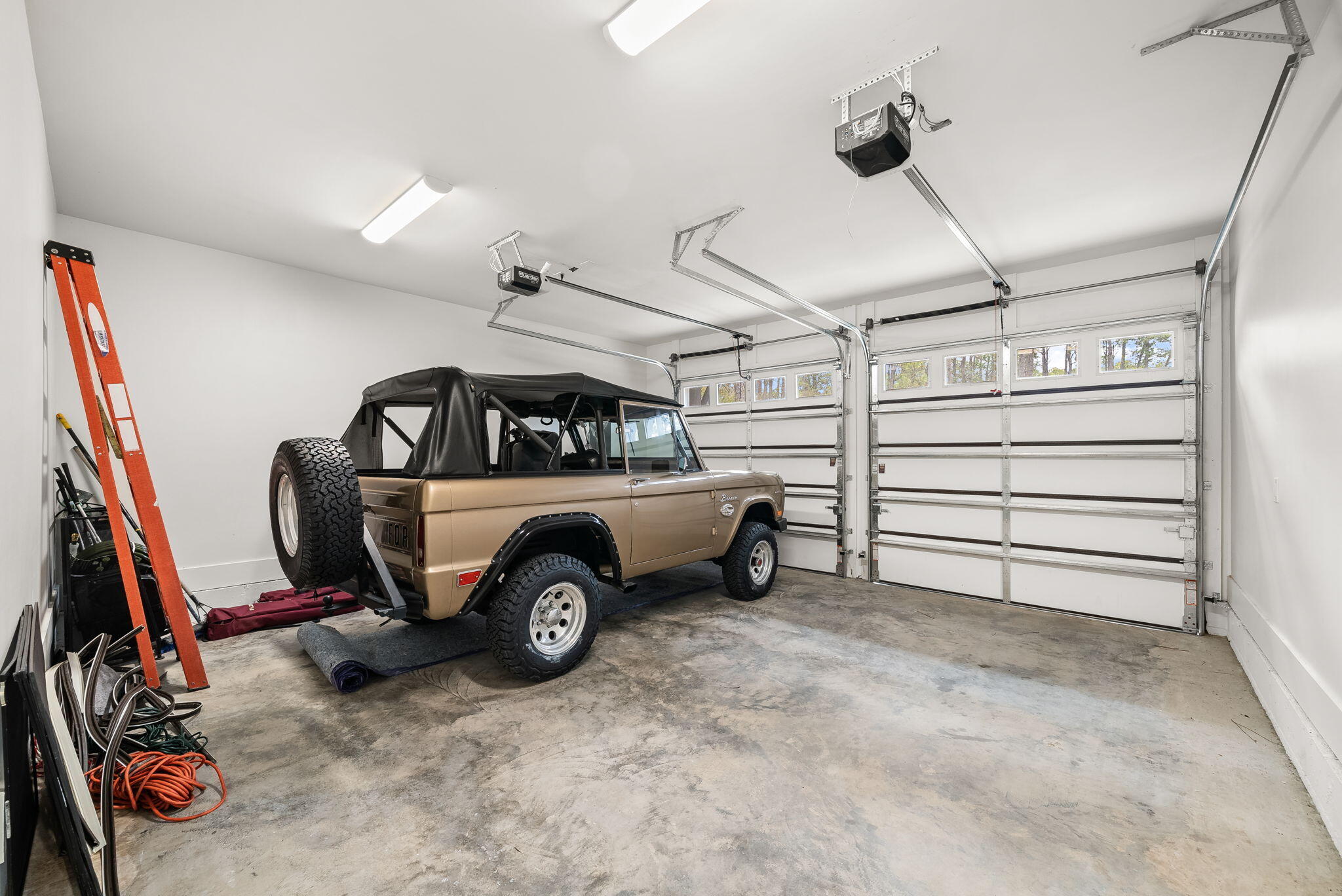 TREETOP VILLAGE - Residential