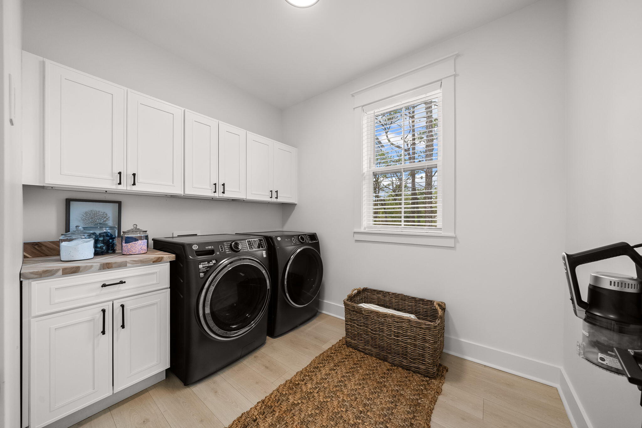 TREETOP VILLAGE - Residential