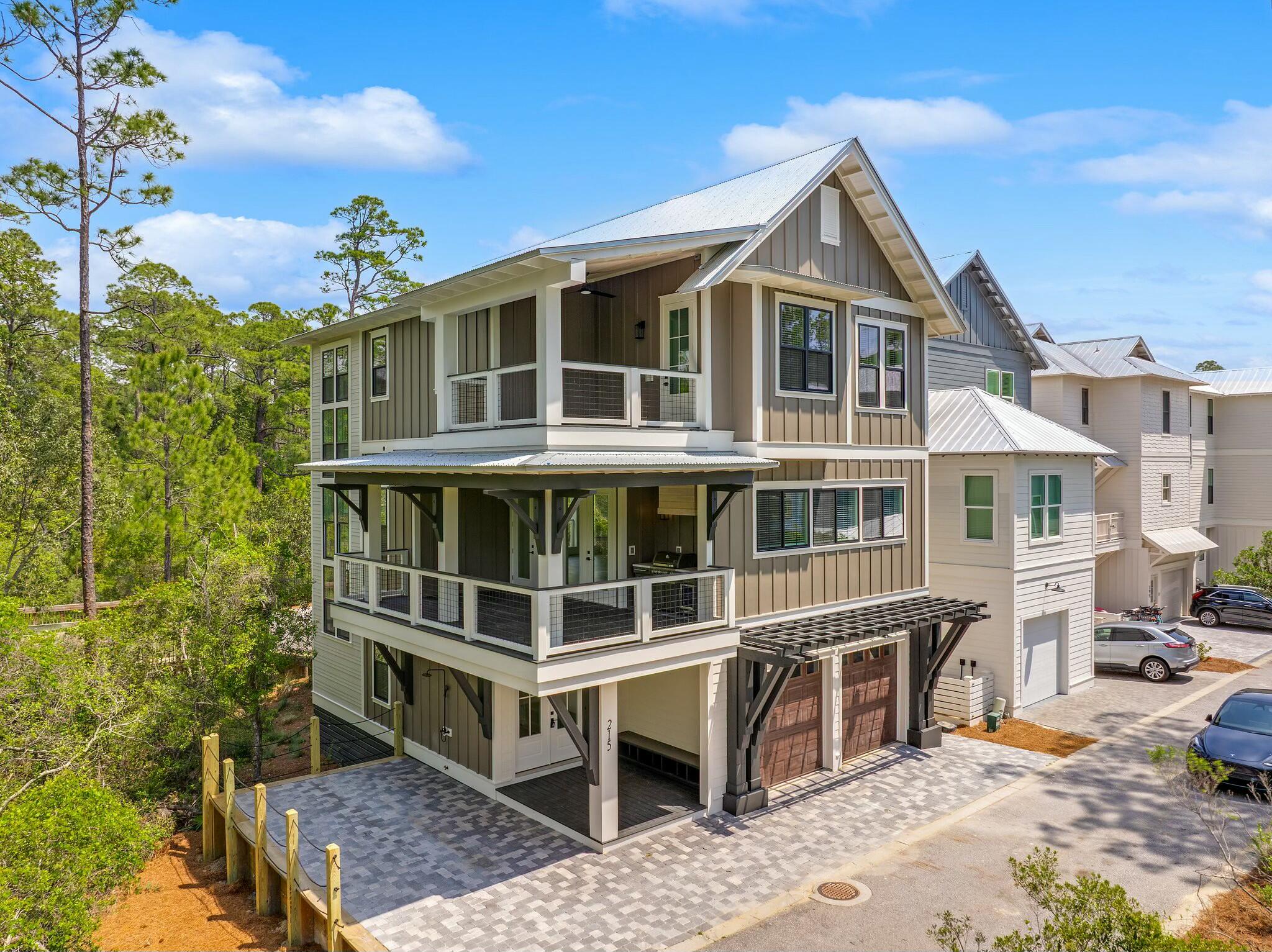 TREETOP VILLAGE - Residential