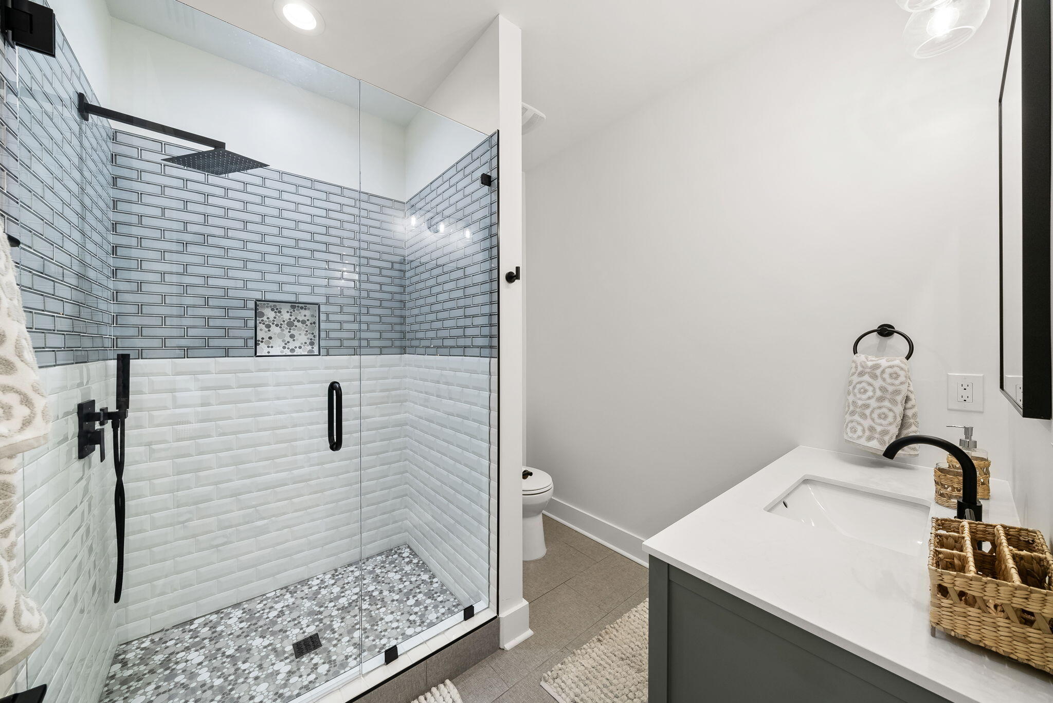 TREETOP VILLAGE - Residential