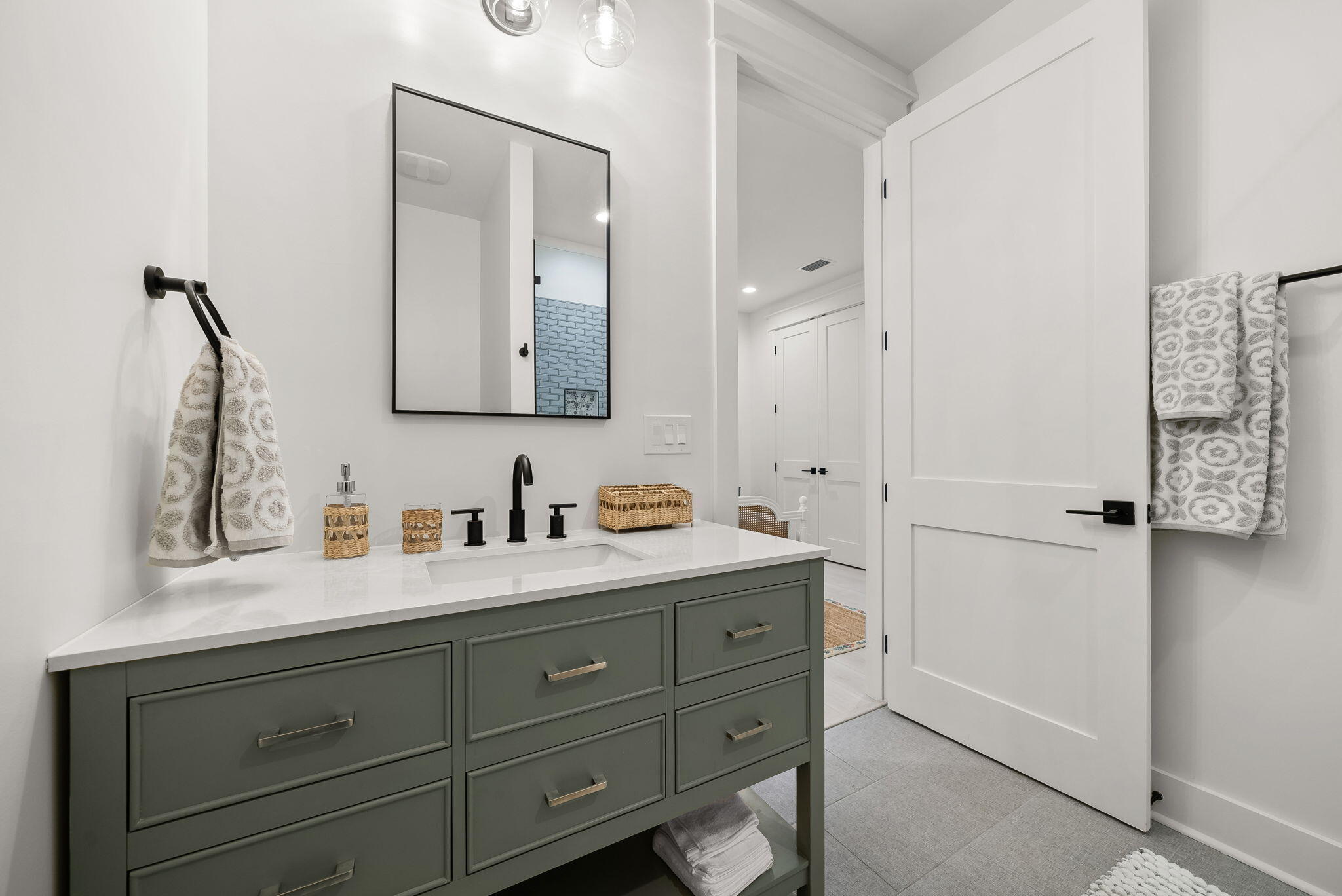 TREETOP VILLAGE - Residential