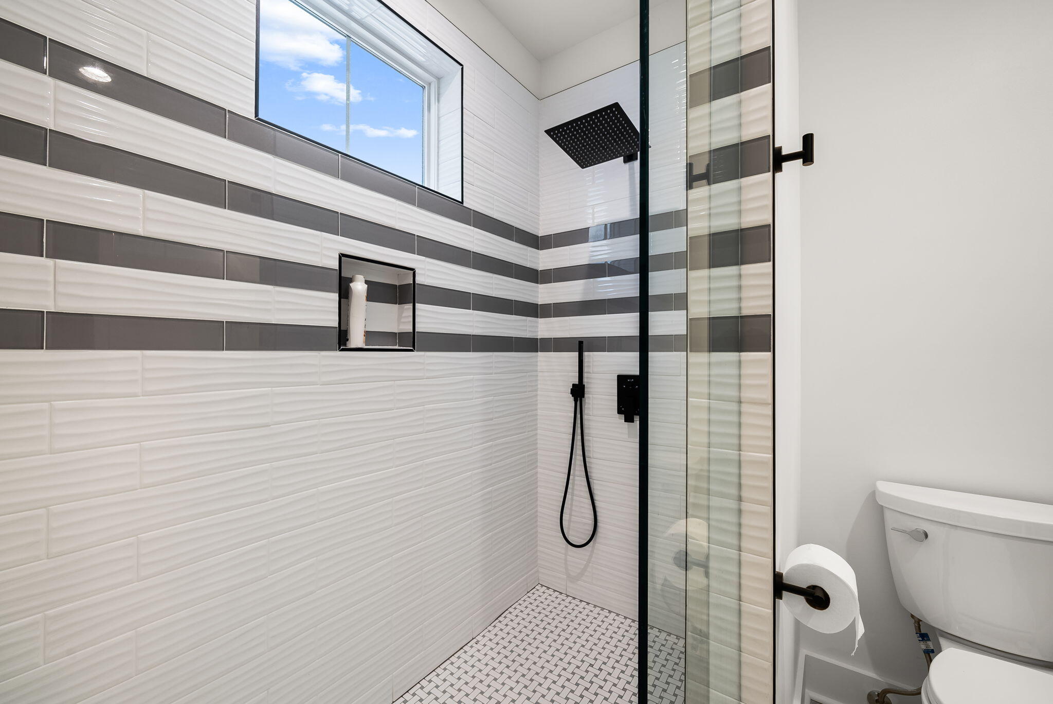 TREETOP VILLAGE - Residential