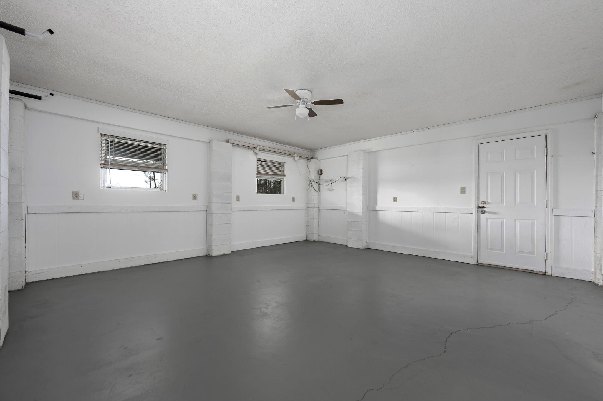 AVALON BEACH - Residential