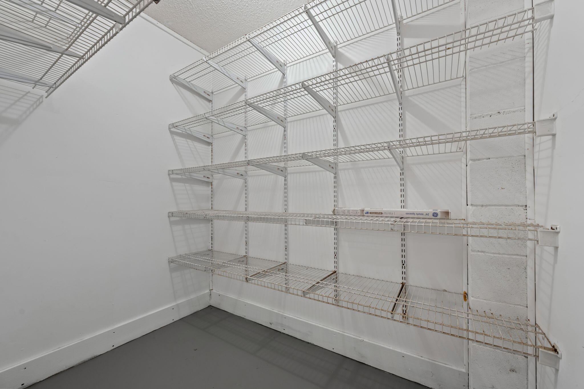 AVALON BEACH - Residential