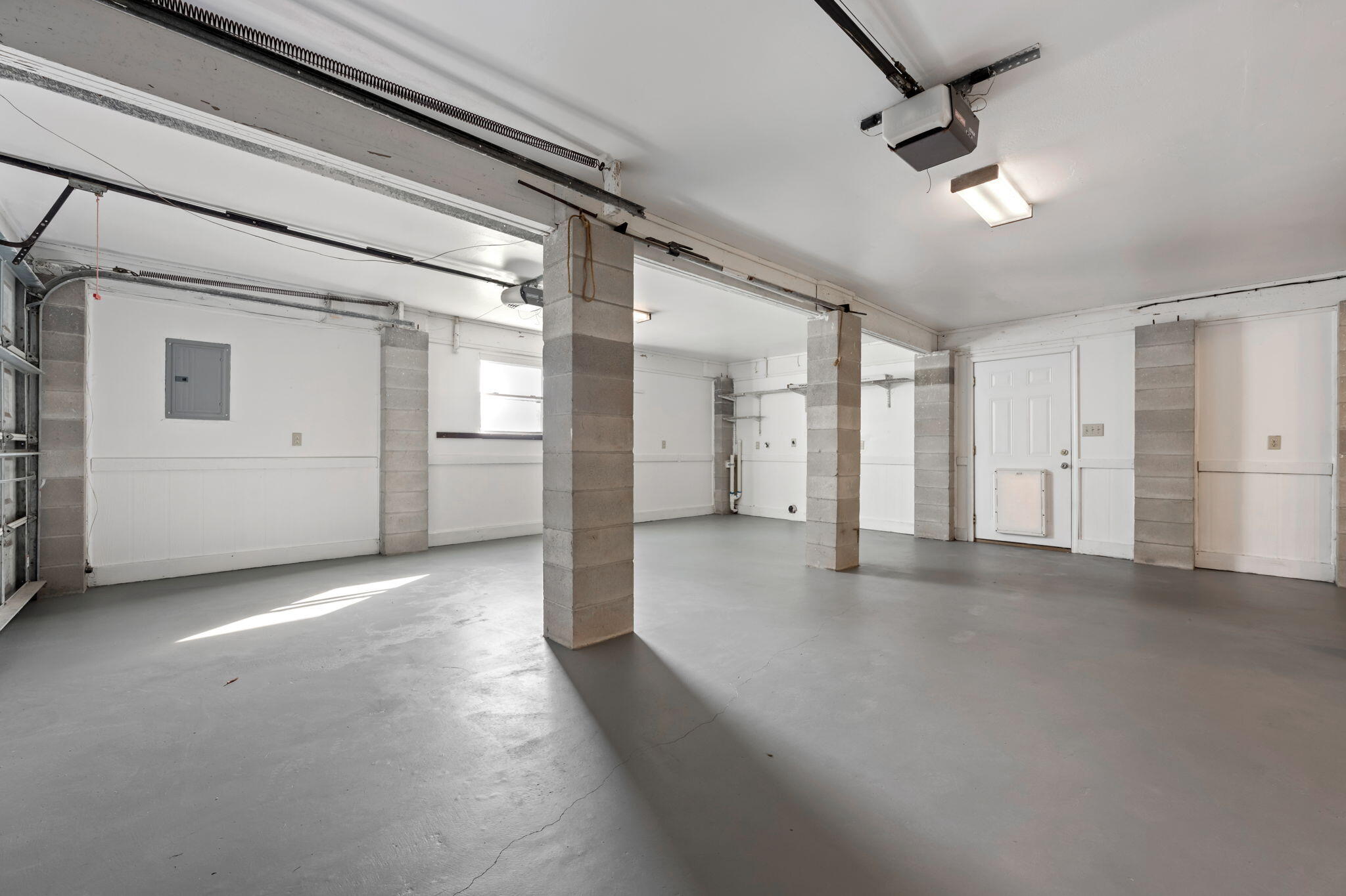 AVALON BEACH - Residential