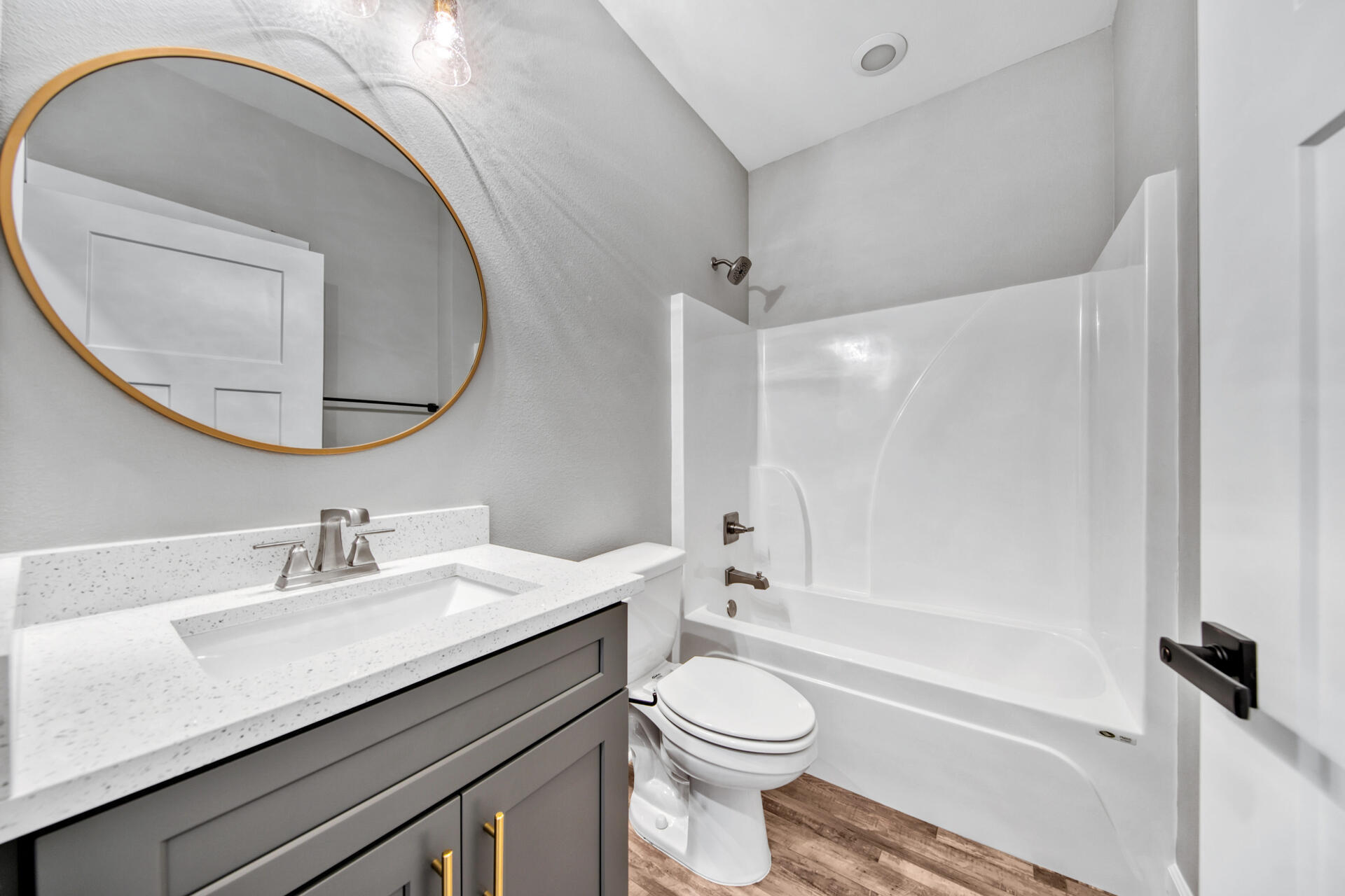 MOSSY OAKS - Residential