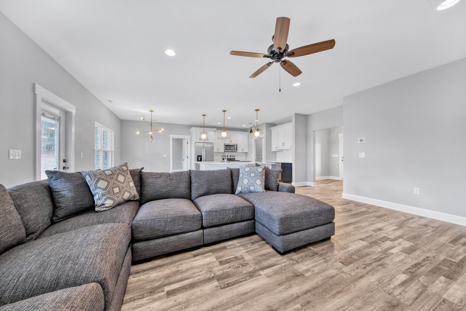 MOSSY OAKS - Residential