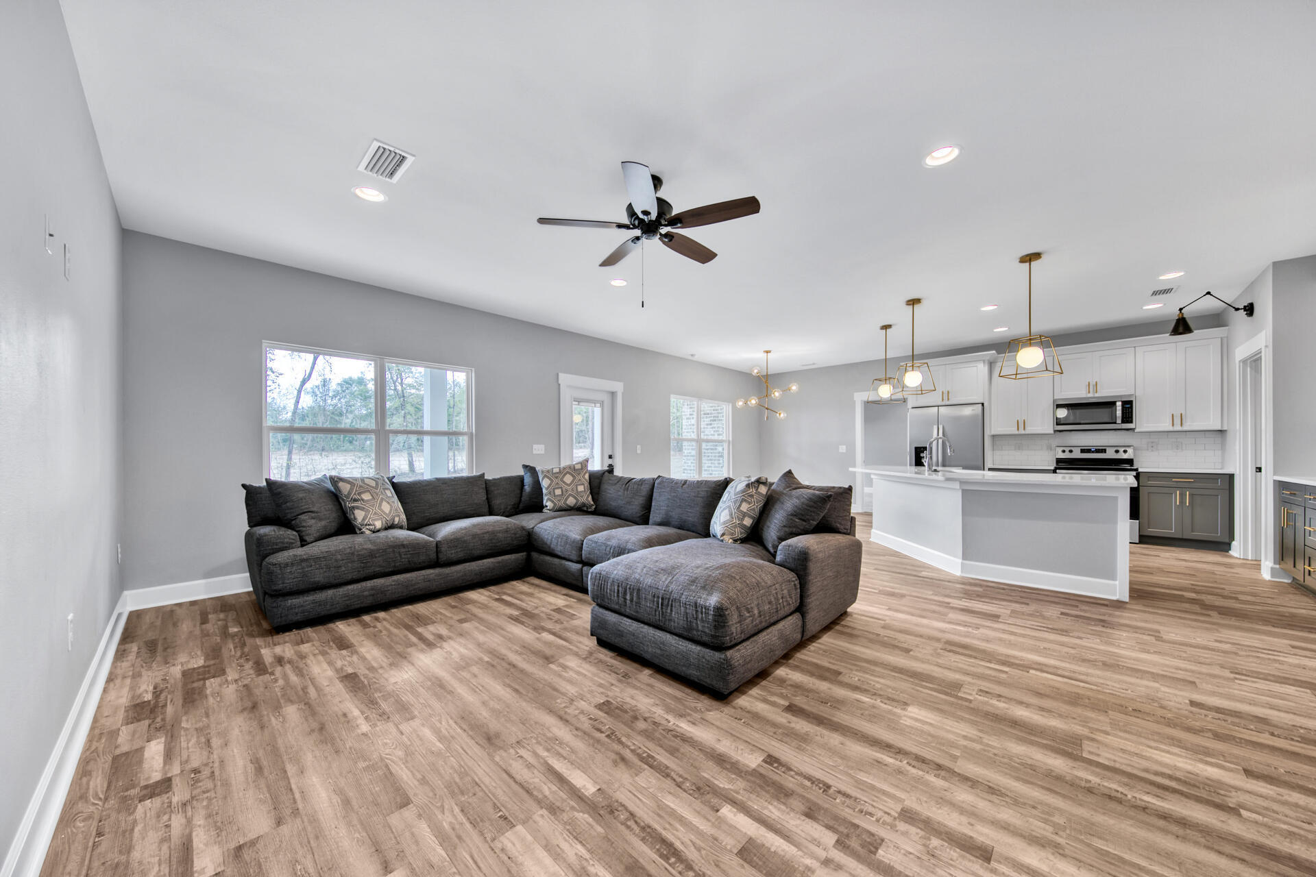 MOSSY OAKS - Residential