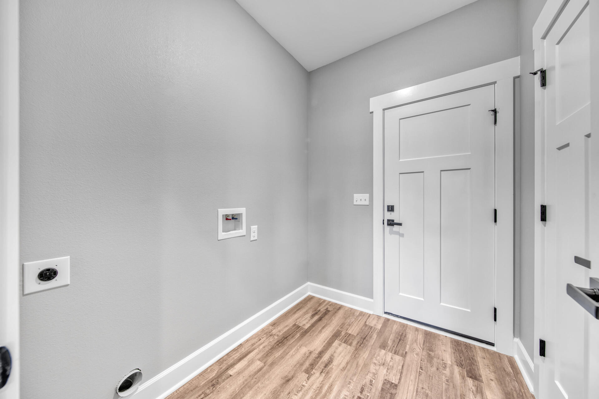 MOSSY OAKS - Residential