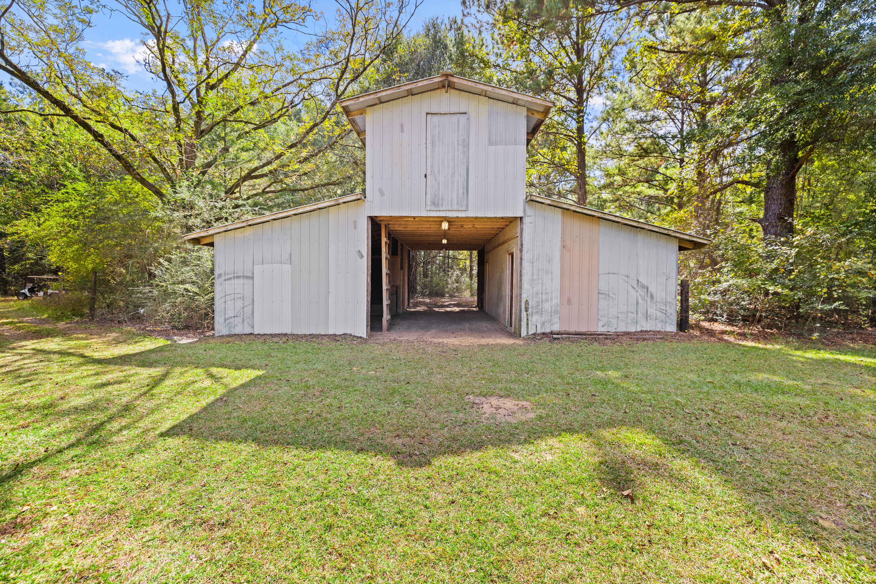 NO RECORDED SUBDIVISION - Residential