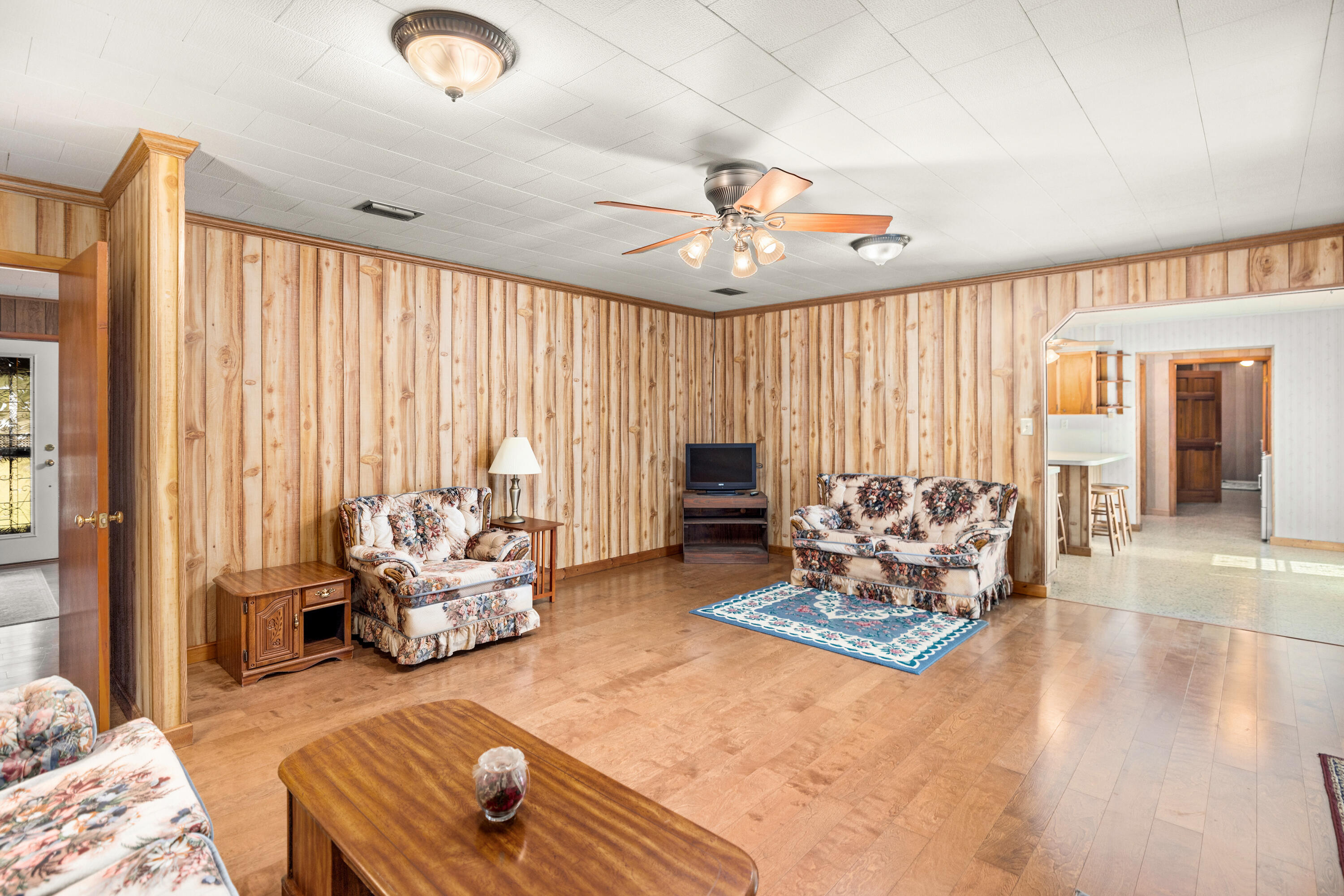 NO RECORDED SUBDIVISION - Residential