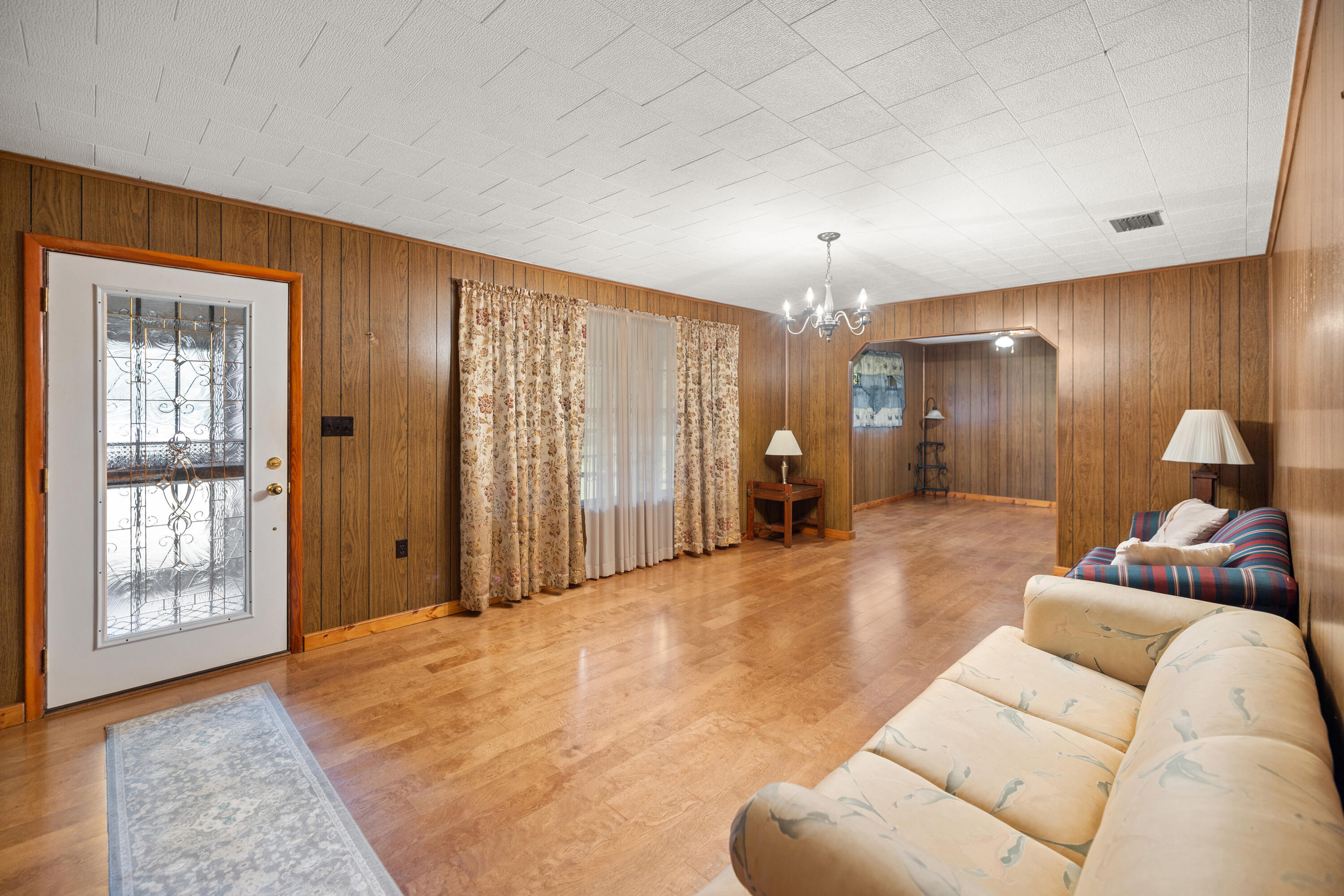 NO RECORDED SUBDIVISION - Residential