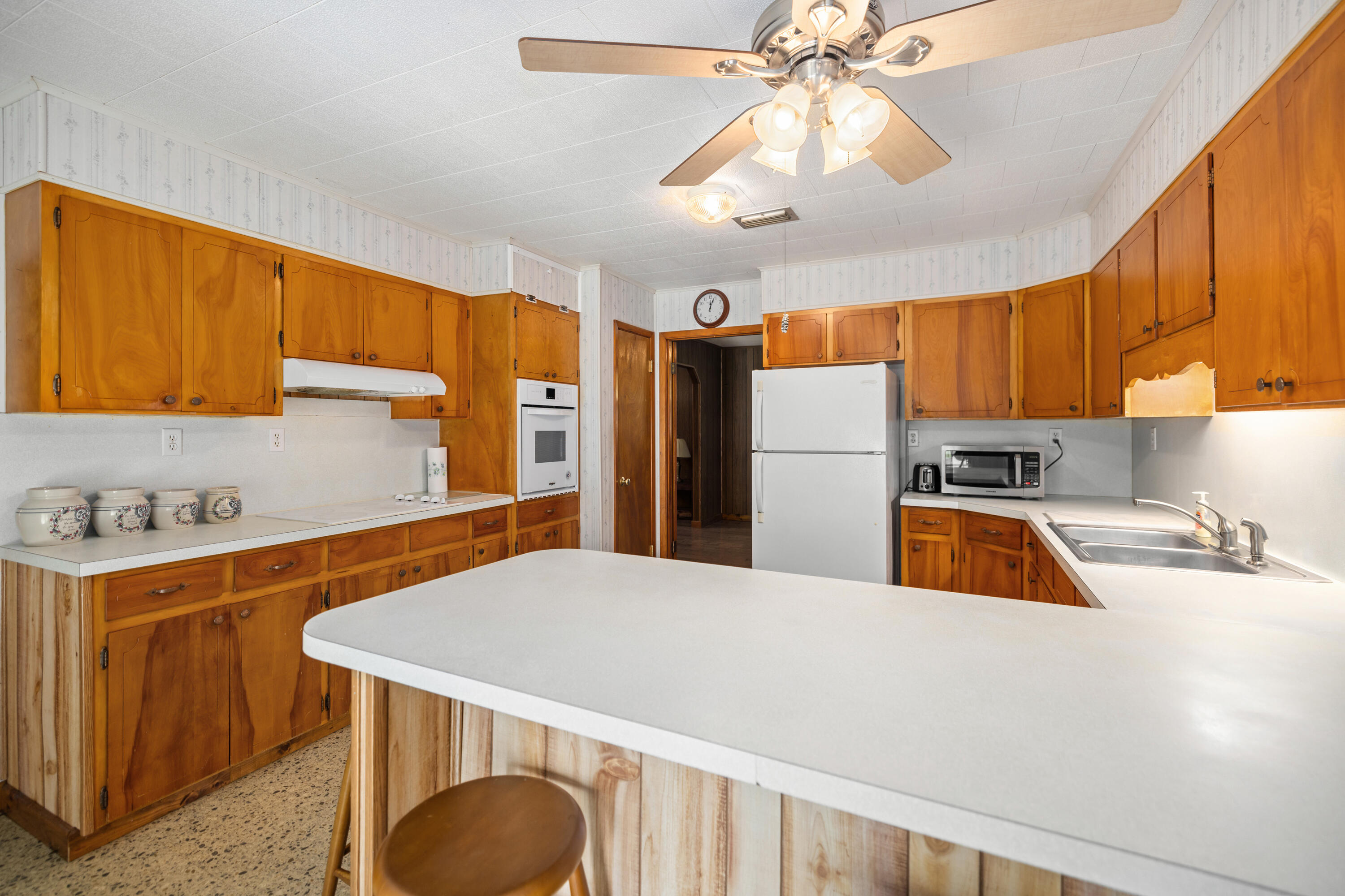 NO RECORDED SUBDIVISION - Residential