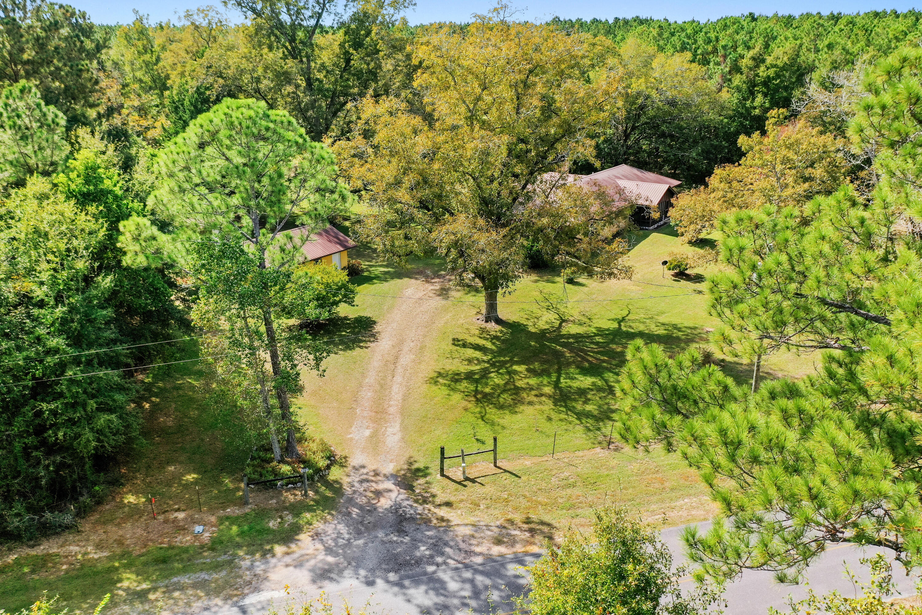 NO RECORDED SUBDIVISION - Residential