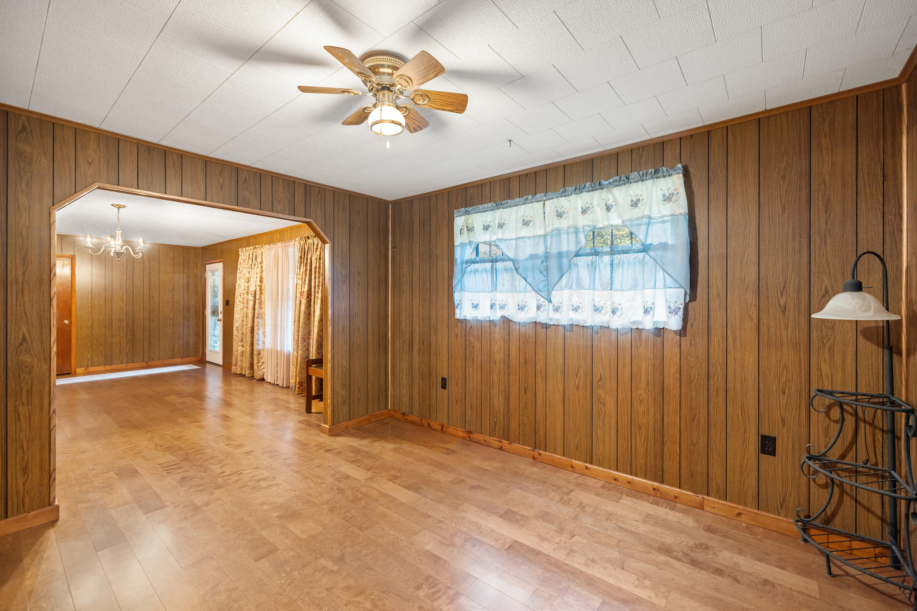 NO RECORDED SUBDIVISION - Residential