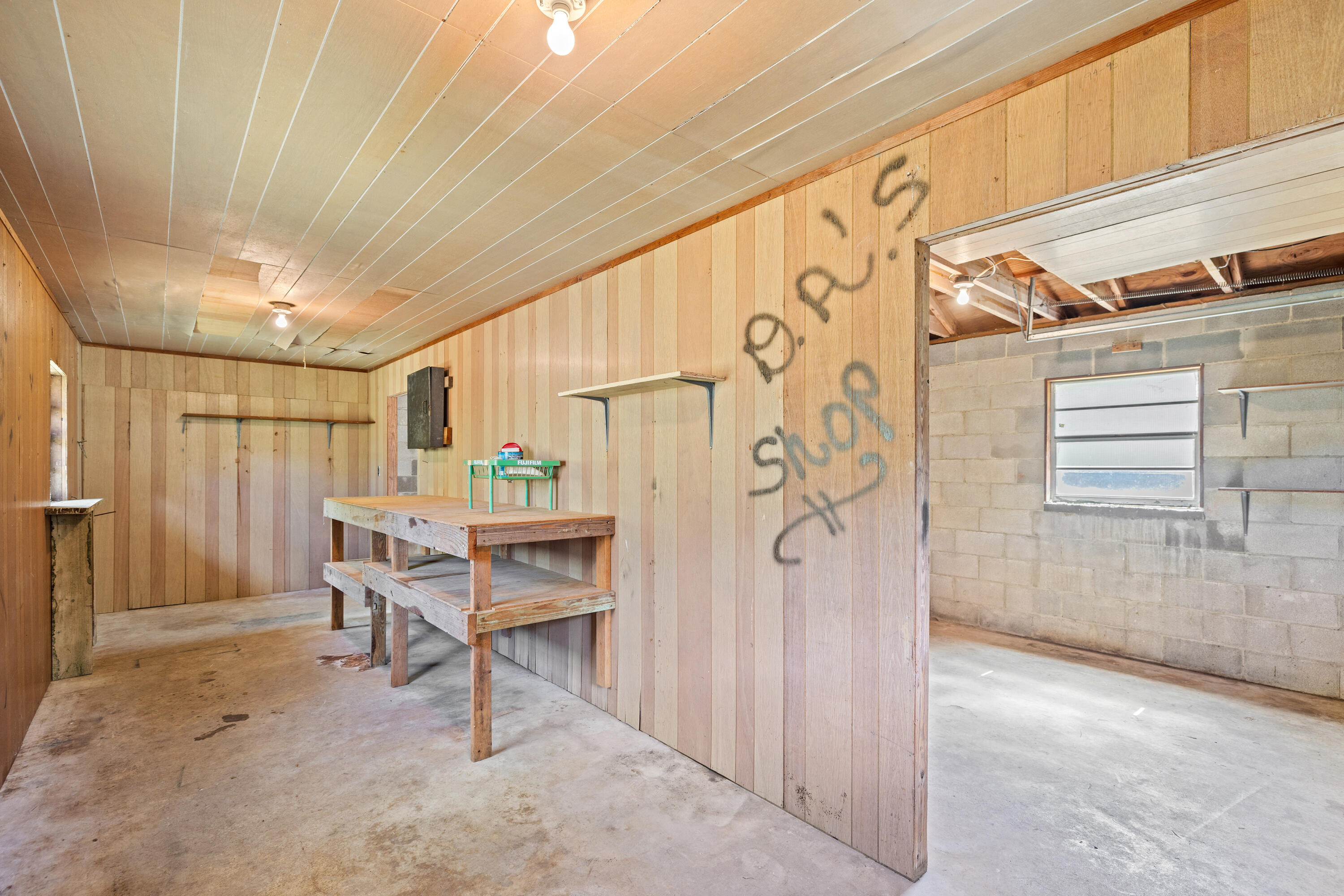 NO RECORDED SUBDIVISION - Residential