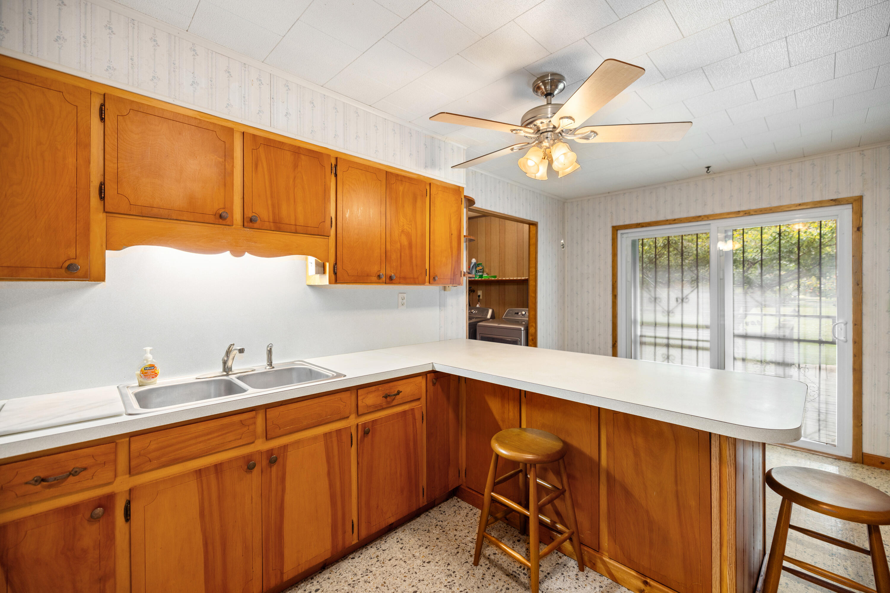 NO RECORDED SUBDIVISION - Residential