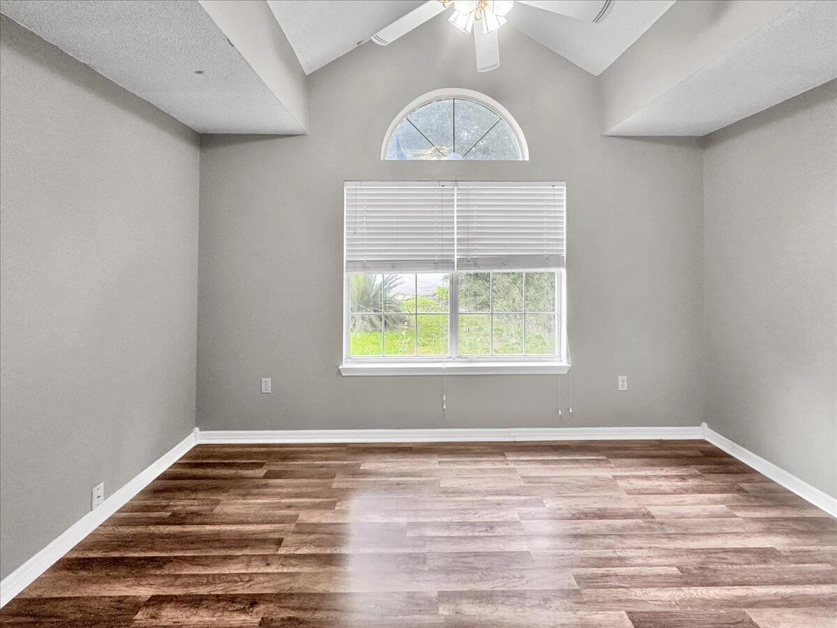 Shoal Creek - Residential