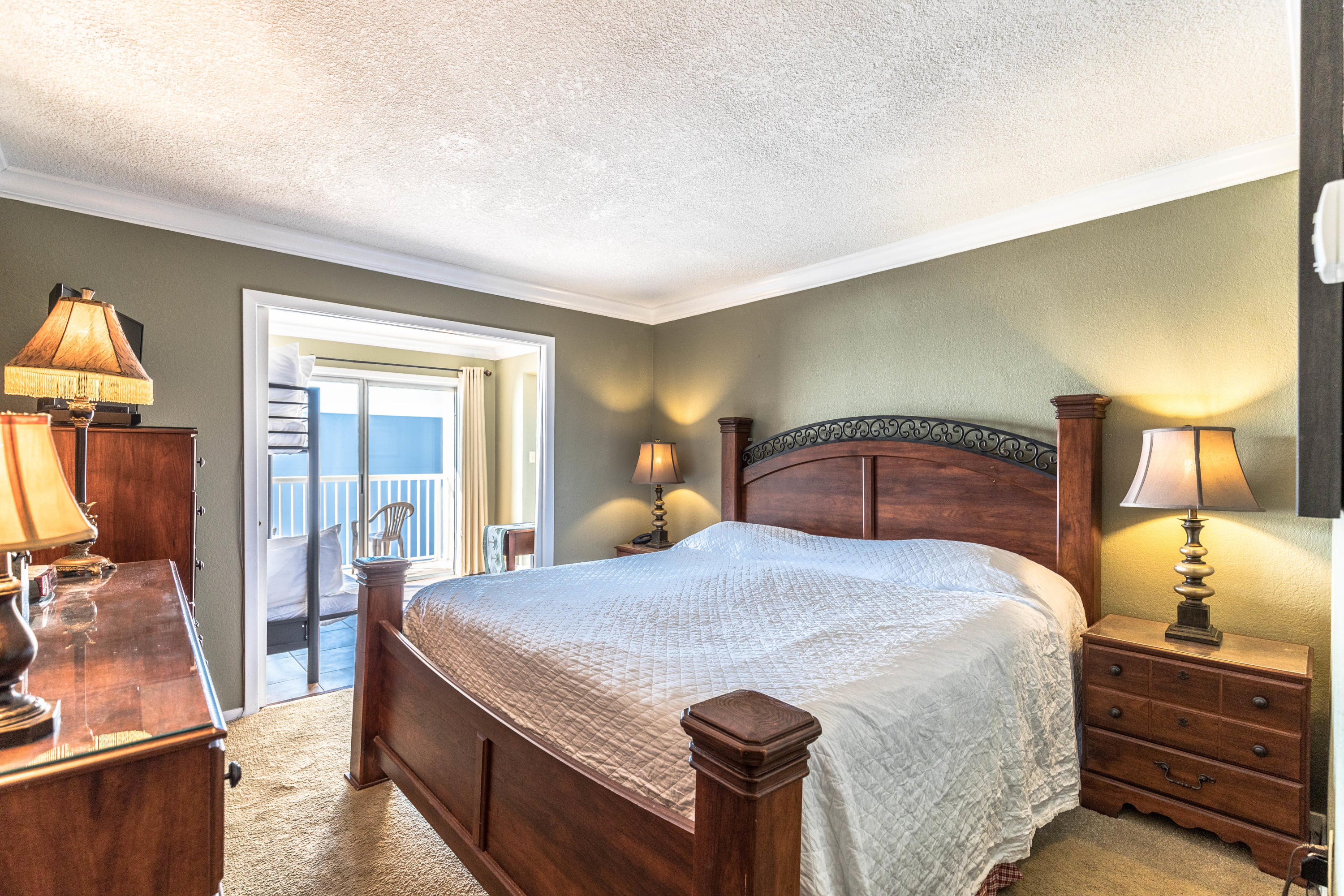 ISLANDER BEACH RESORT CONDO - Residential