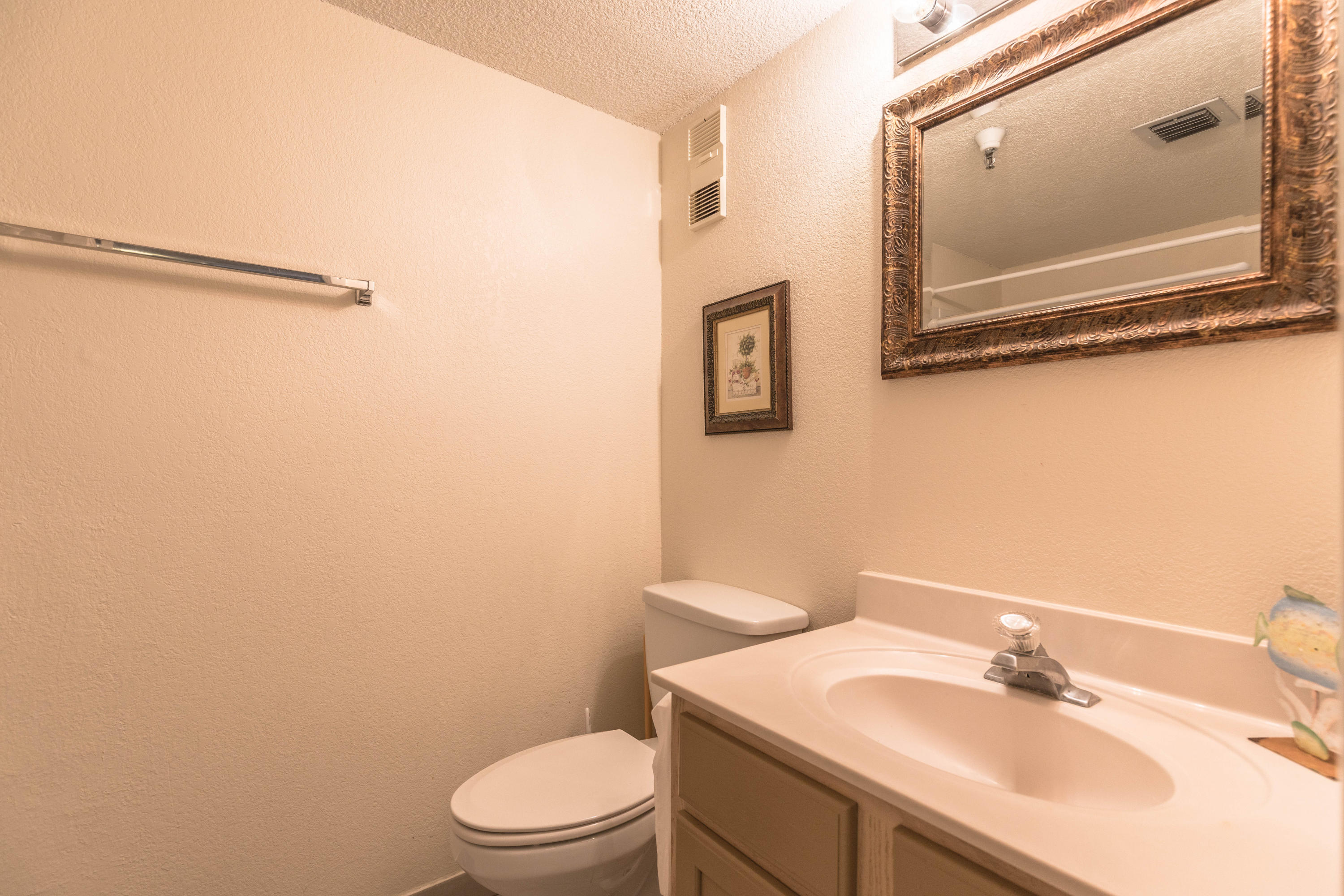 ISLANDER BEACH RESORT CONDO - Residential