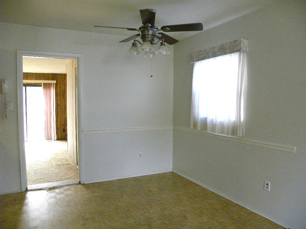 RACETRACK ROAD - Residential