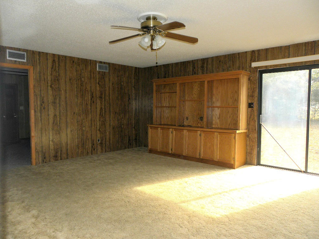 RACETRACK ROAD - Residential