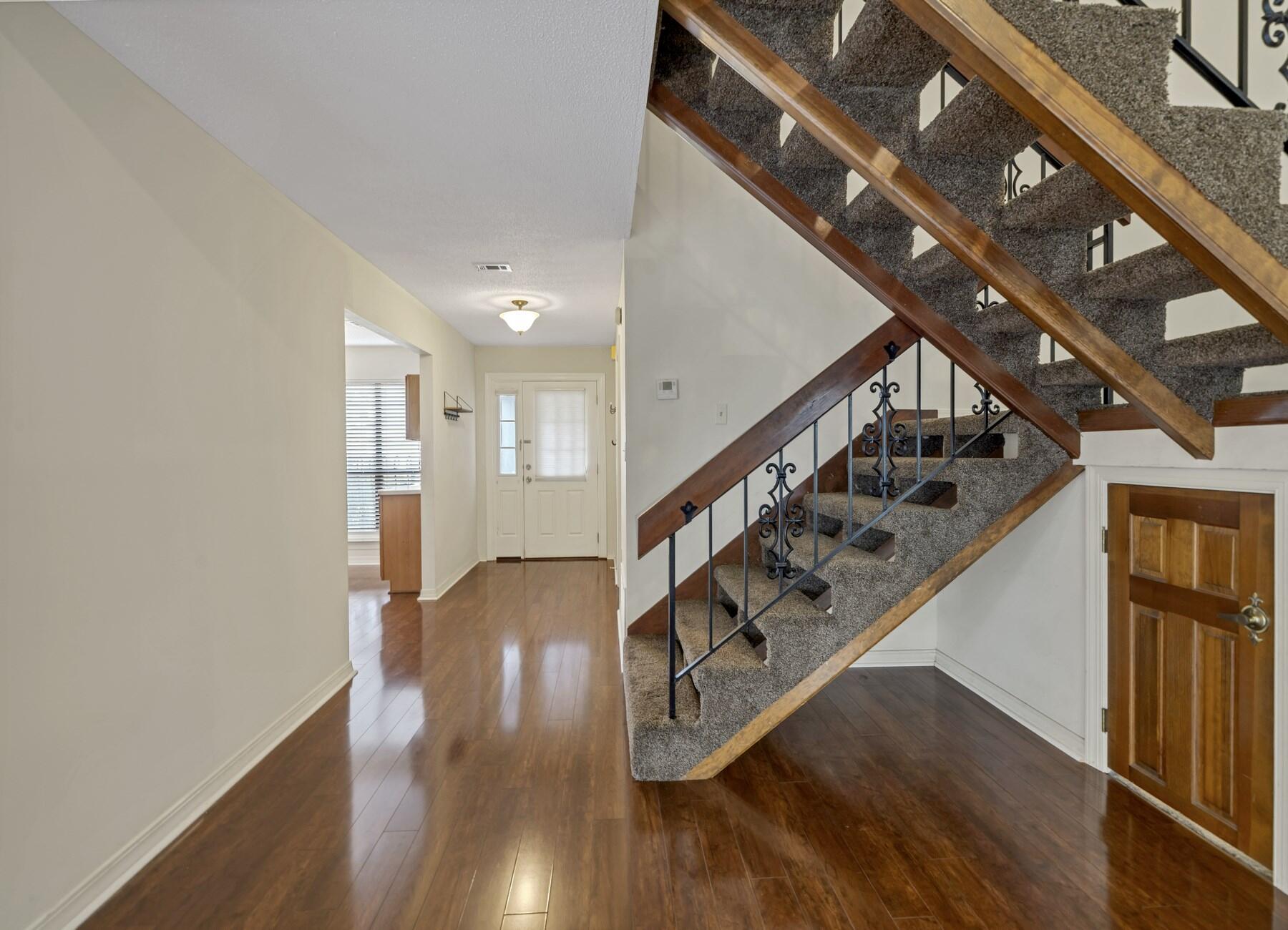 DONLABROOK GARDYNS - Residential