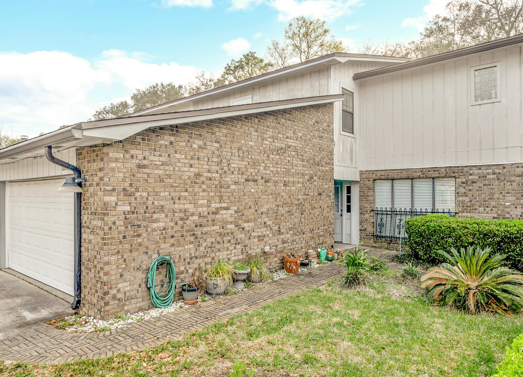 DONLABROOK GARDYNS - Residential