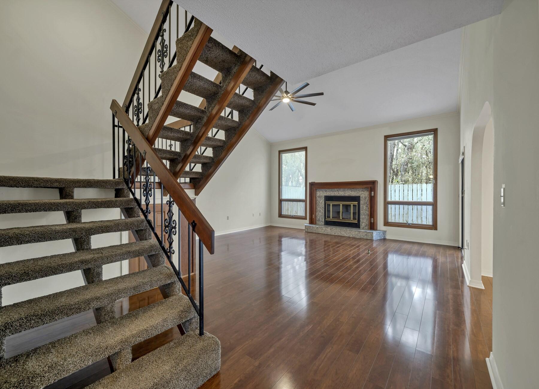 DONLABROOK GARDYNS - Residential