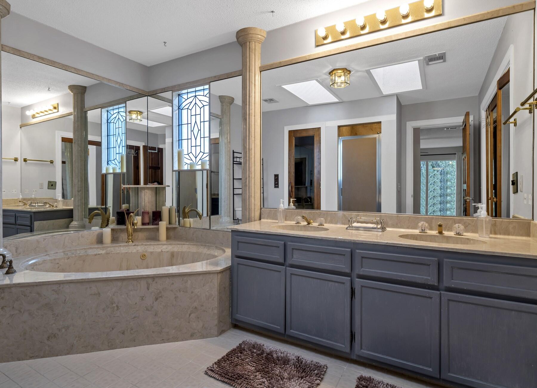 DONLABROOK GARDYNS - Residential